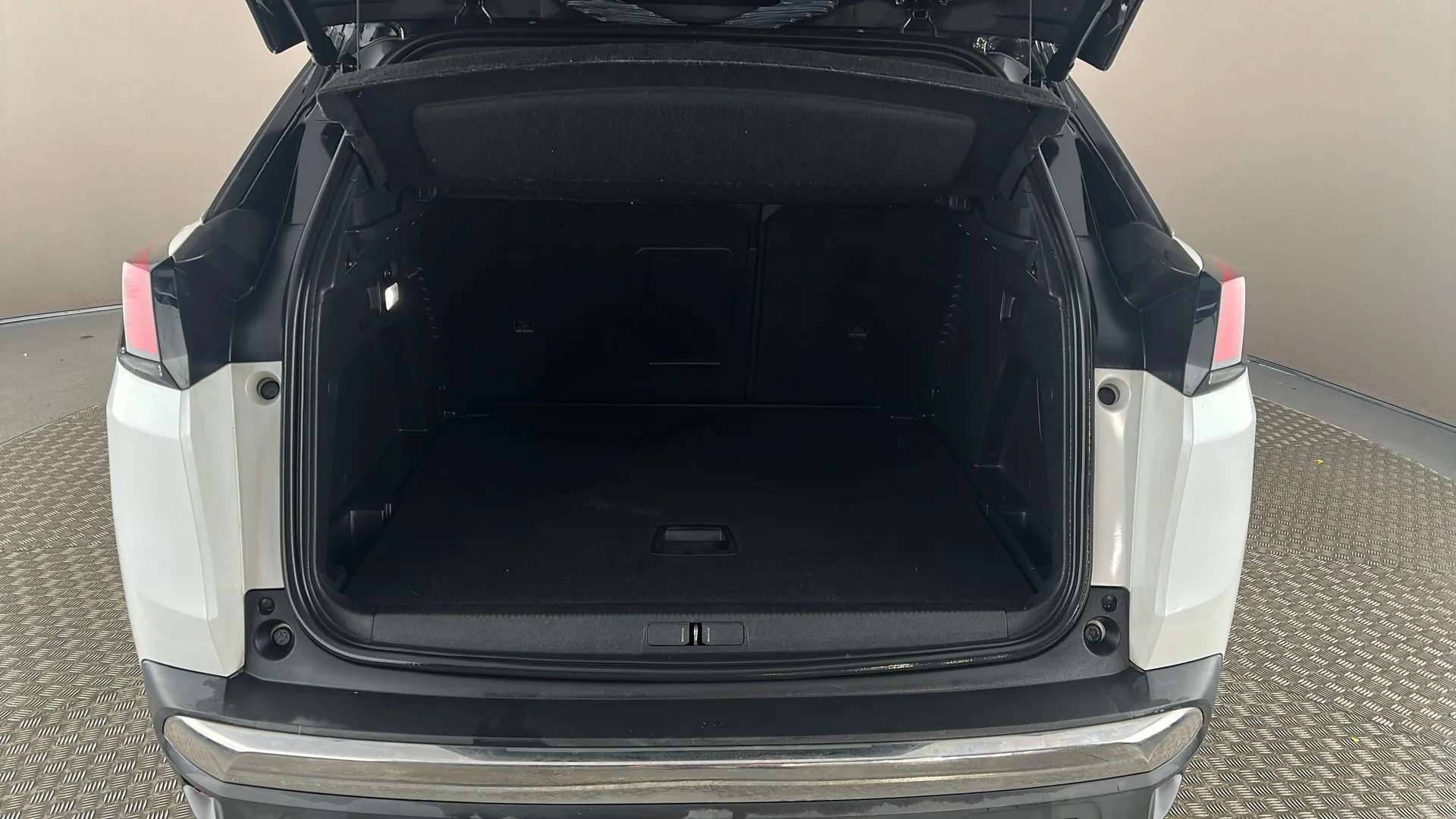 2019 PEUGEOT 3008 2019 PEUGEOT 3008