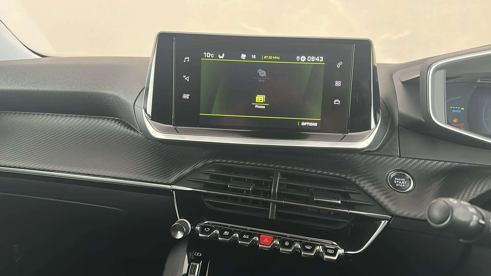 2022 PEUGEOT 2008 2022 PEUGEOT 2008