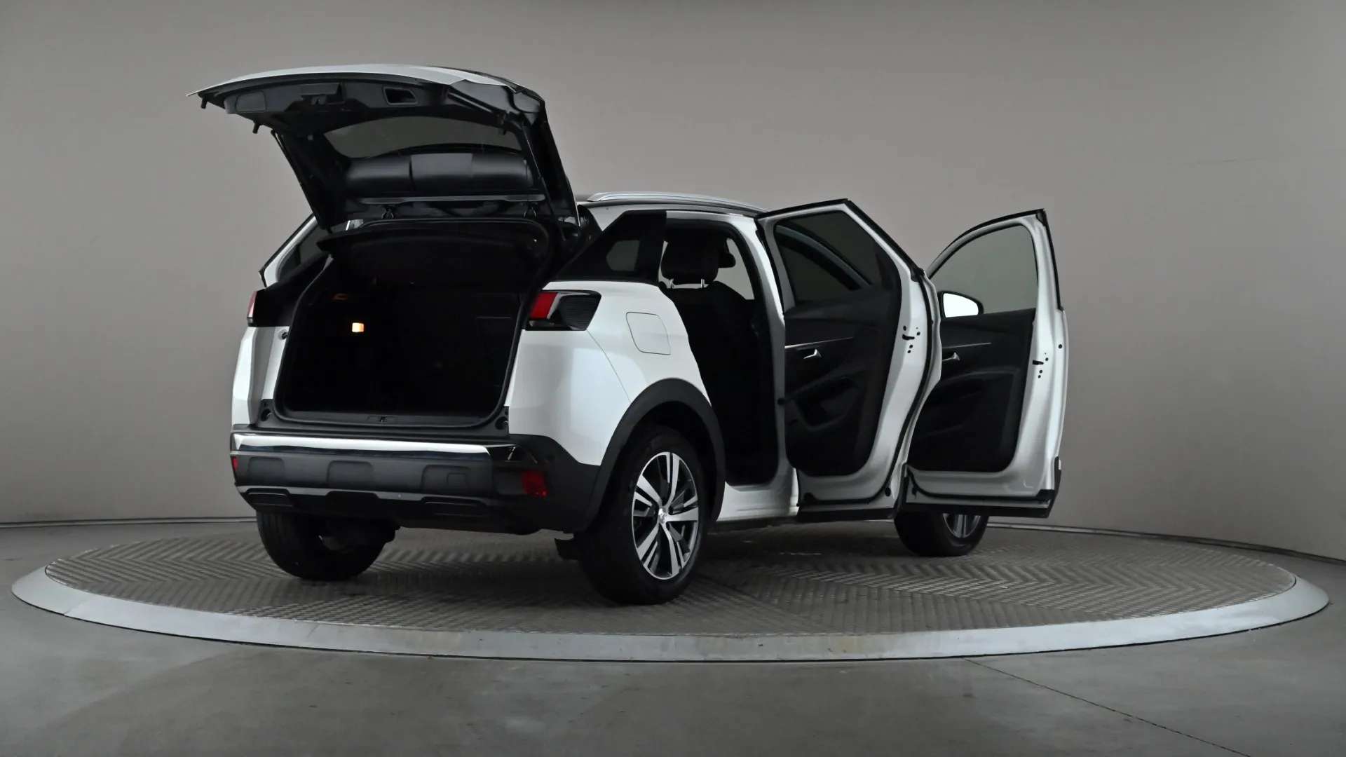 2023 PEUGEOT 3008 2023 PEUGEOT 3008
