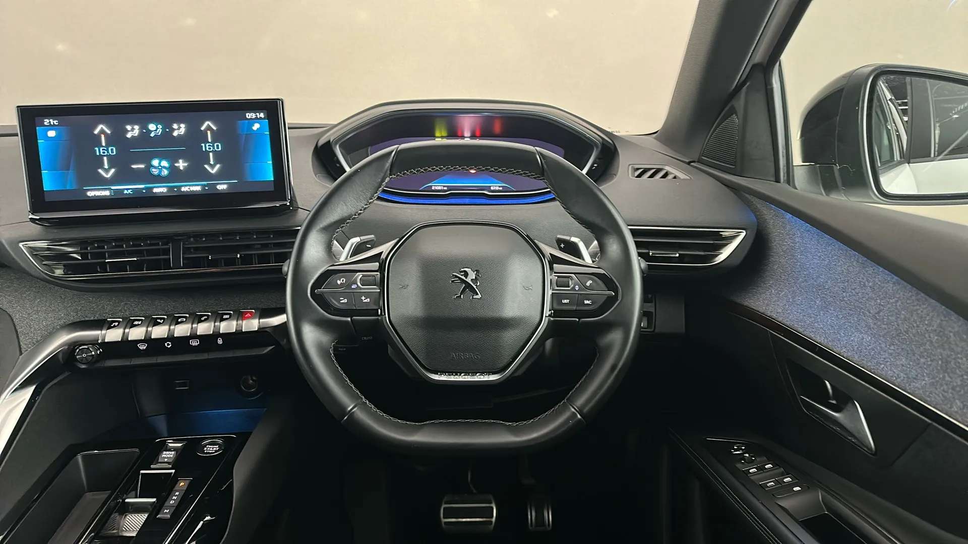 2023 PEUGEOT 3008 2023 PEUGEOT 3008