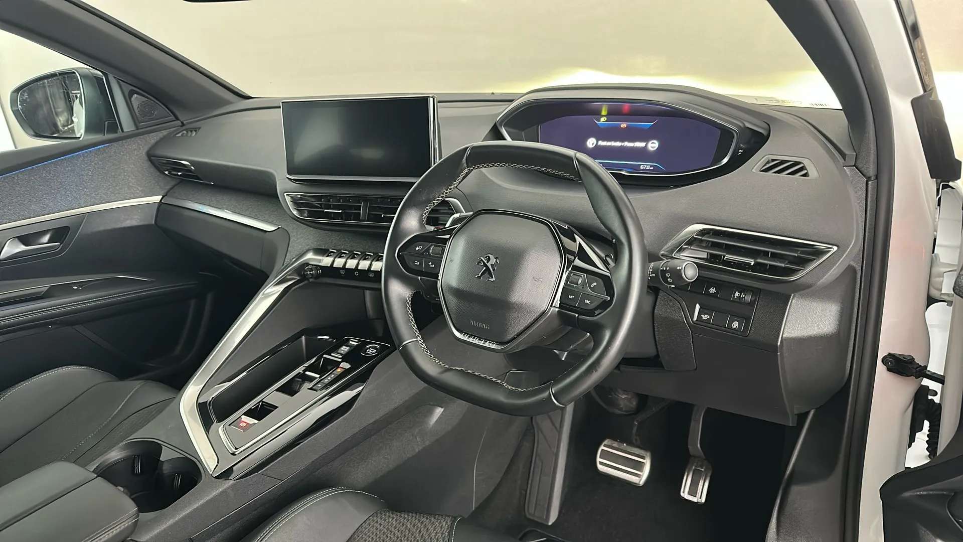 2023 PEUGEOT 3008 2023 PEUGEOT 3008