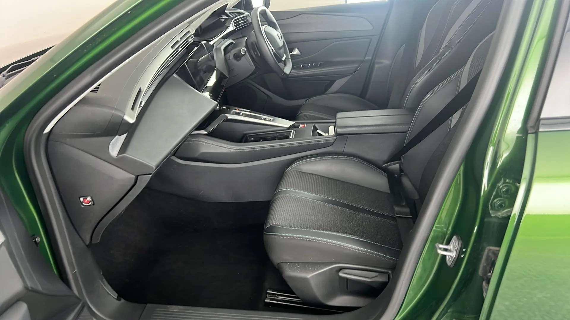 2023 PEUGEOT 308 2023 PEUGEOT 308