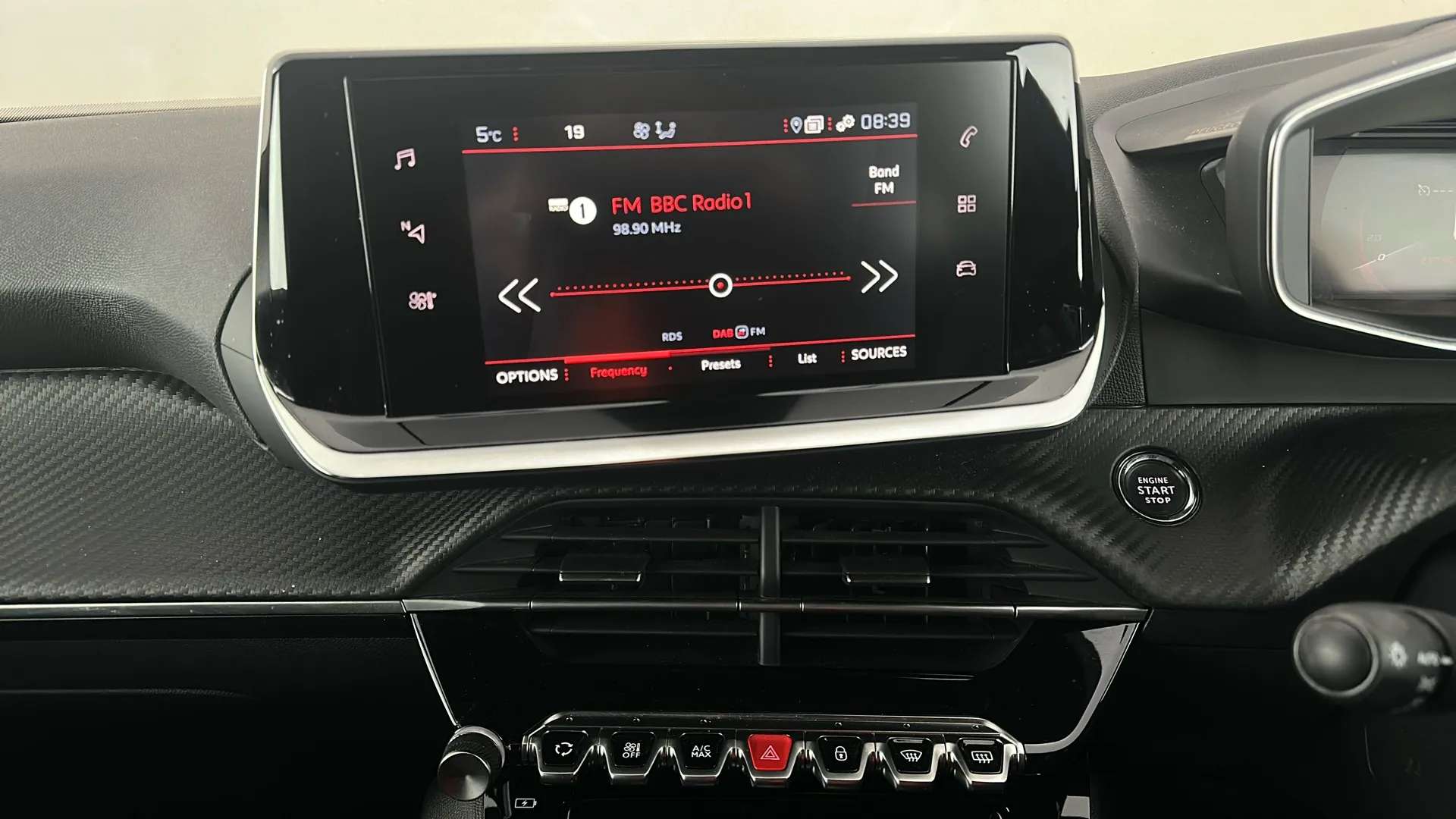 2023 PEUGEOT 2008 2023 PEUGEOT 2008