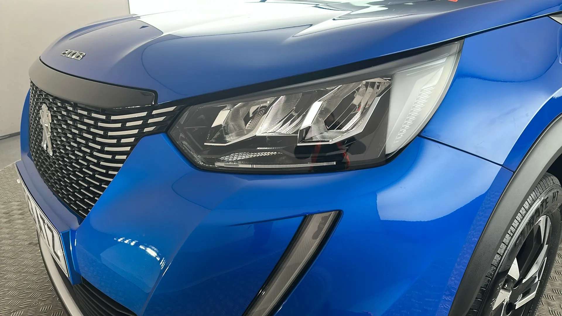 2023 PEUGEOT 2008 2023 PEUGEOT 2008