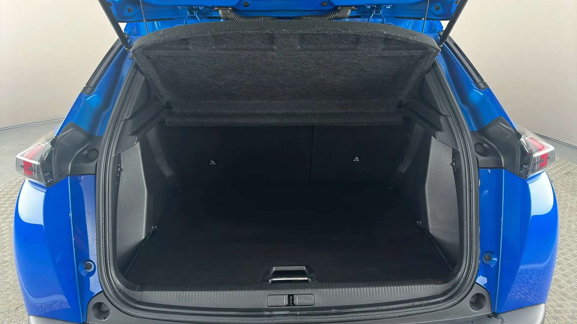 2023 PEUGEOT 2008 2023 PEUGEOT 2008