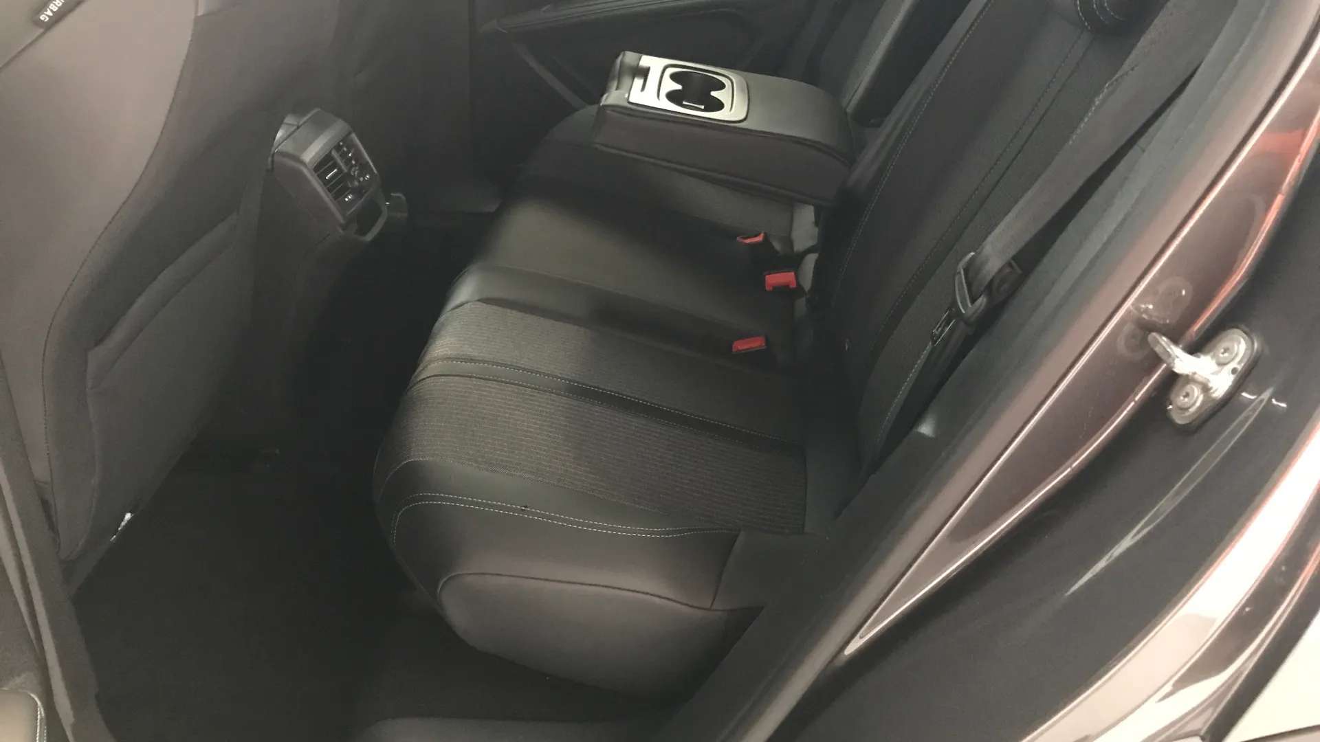 2023 PEUGEOT 3008 2023 PEUGEOT 3008