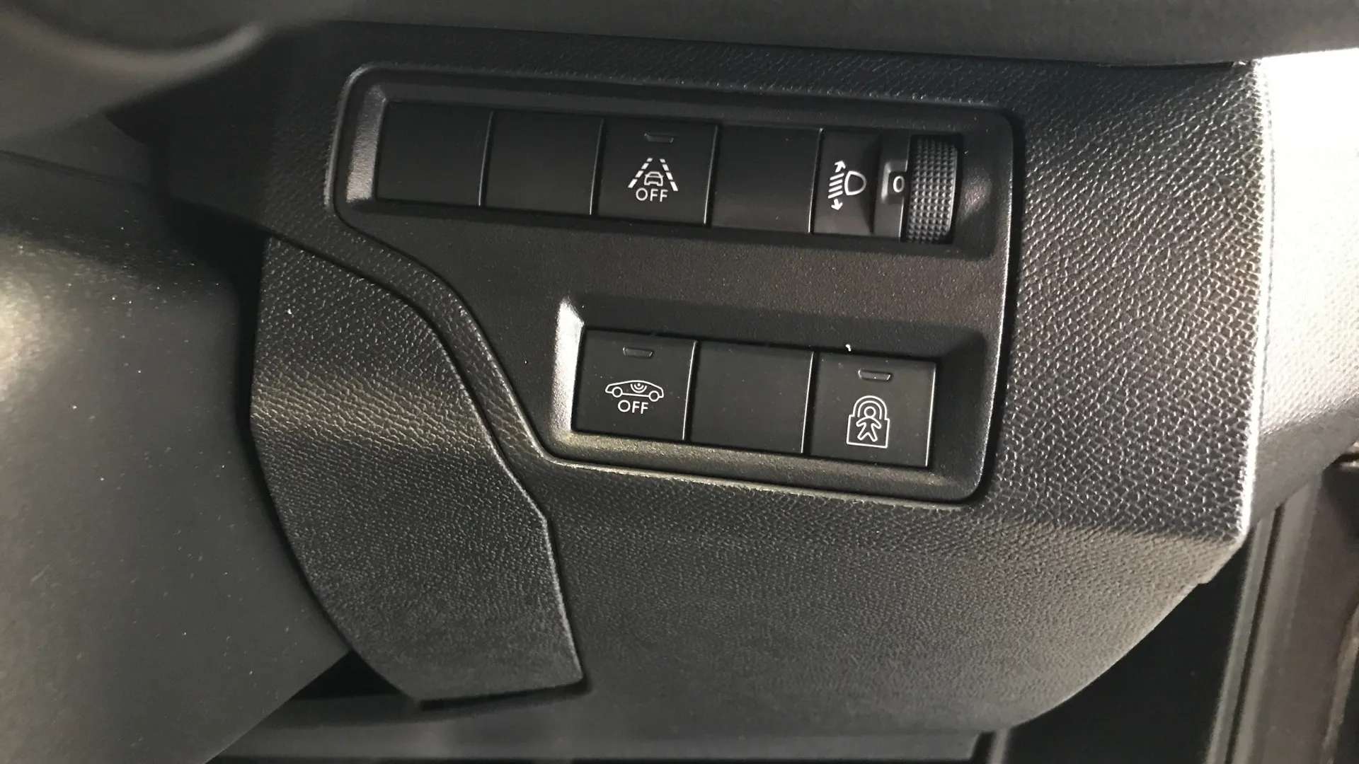 2023 PEUGEOT 3008 2023 PEUGEOT 3008