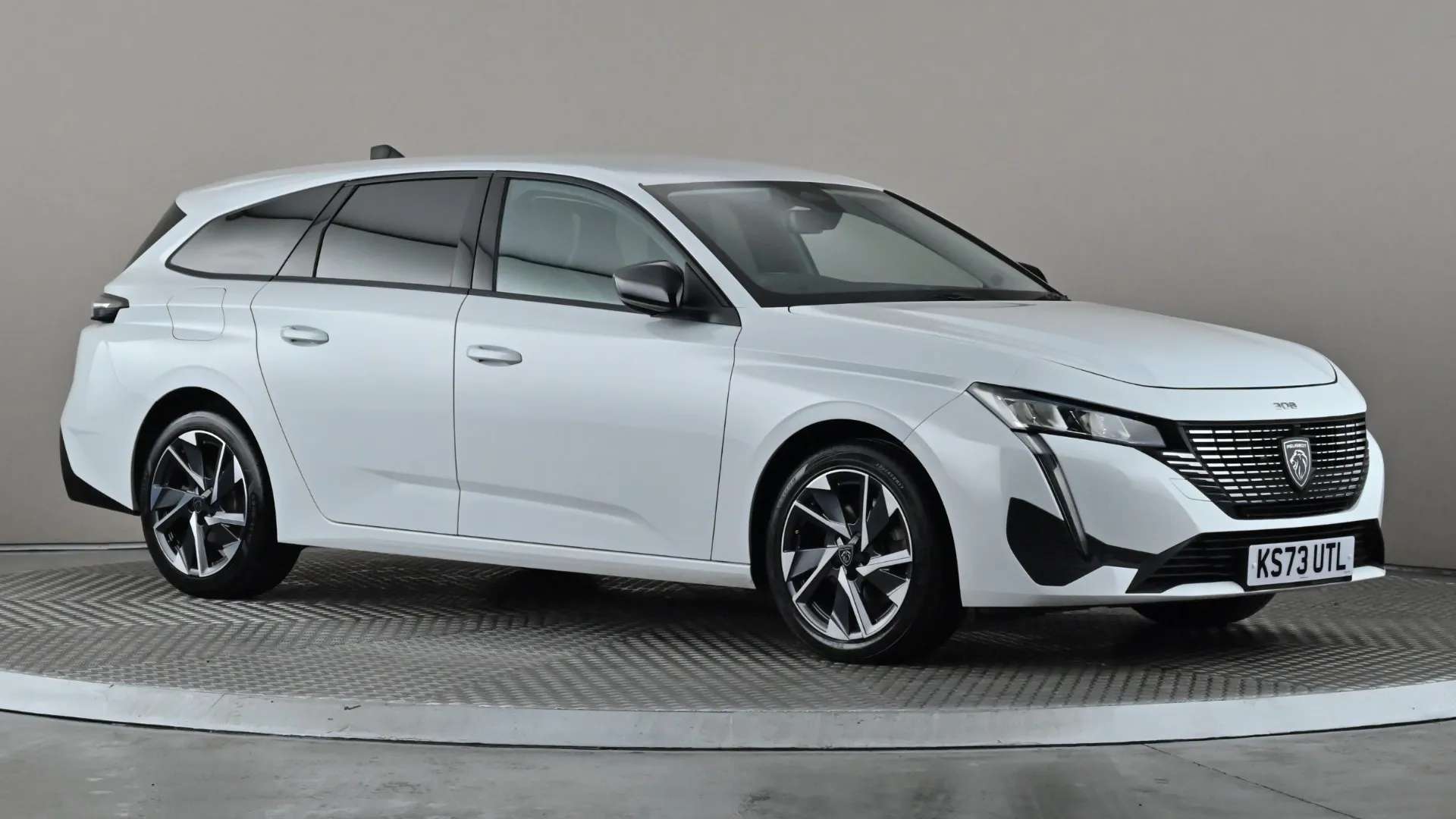 A 2023 PEUGEOT 308 1.2 PureTech Allure Premium EAT8 A 2023 PEUGEOT 308 1.2 PureTech Allure Premium EAT8