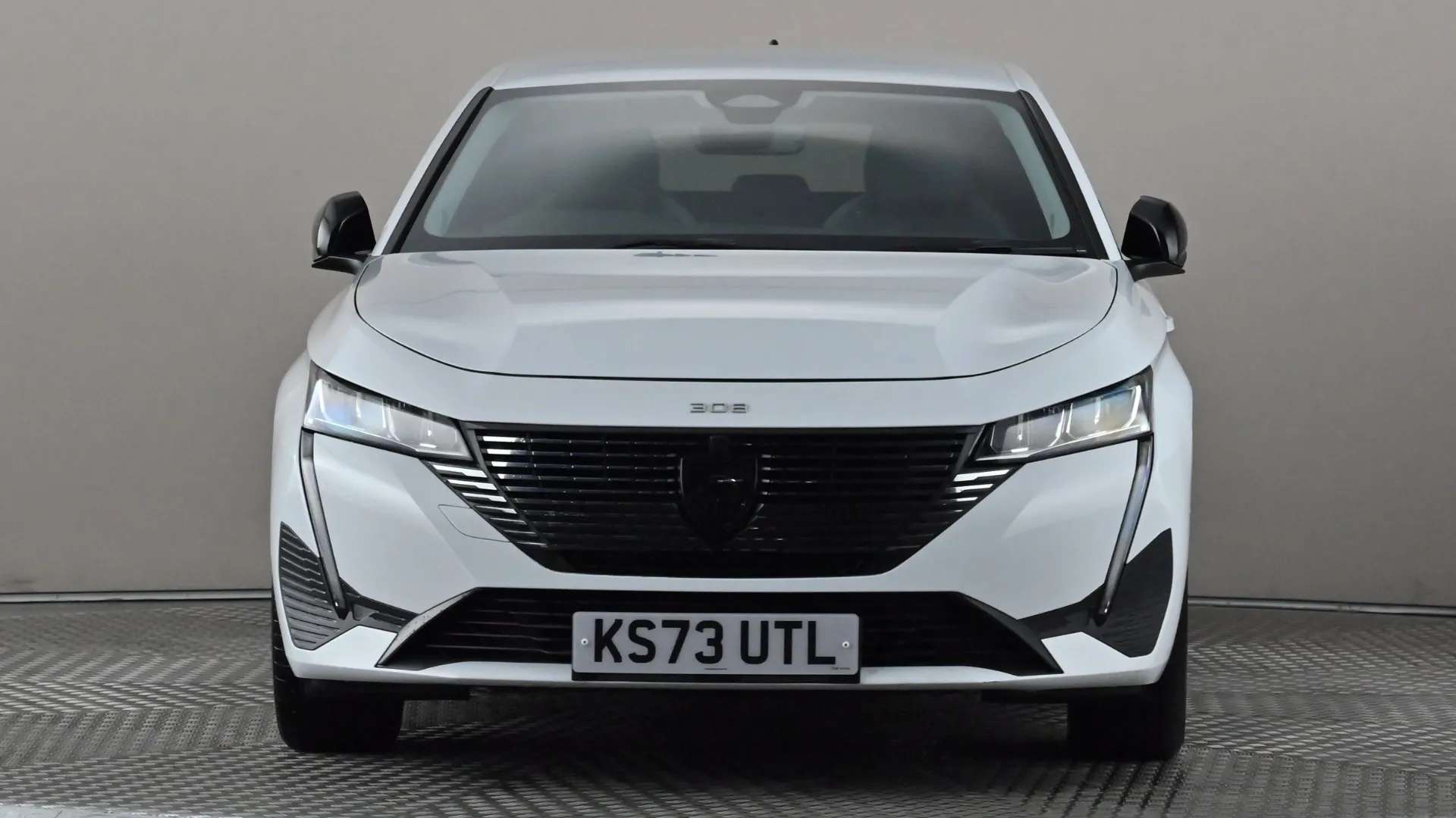 A 2023 PEUGEOT 308 1.2 PureTech Allure Premium EAT8 A 2023 PEUGEOT 308 1.2 PureTech Allure Premium EAT8