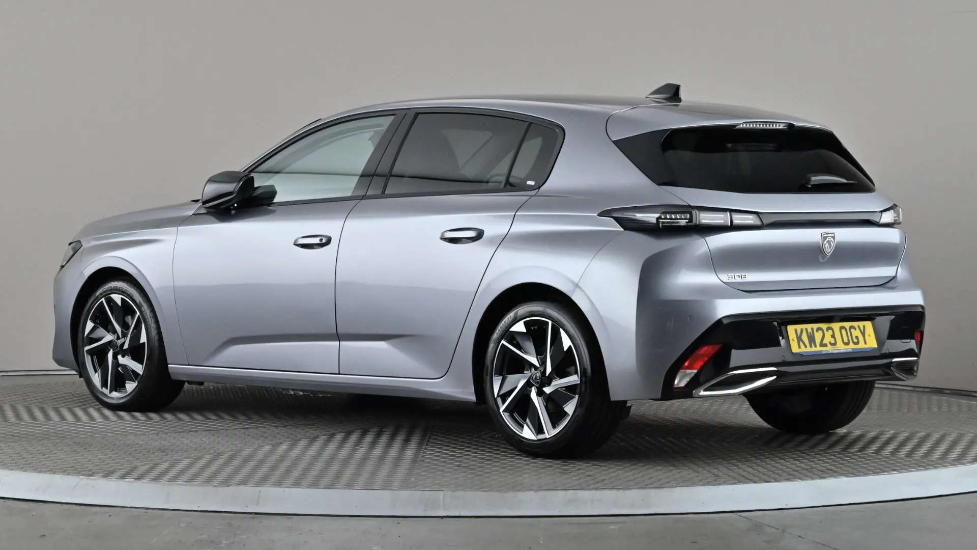 A 2023 PEUGEOT 308 1.2 PureTech Allure Premium EAT8 A 2023 PEUGEOT 308 1.2 PureTech Allure Premium EAT8