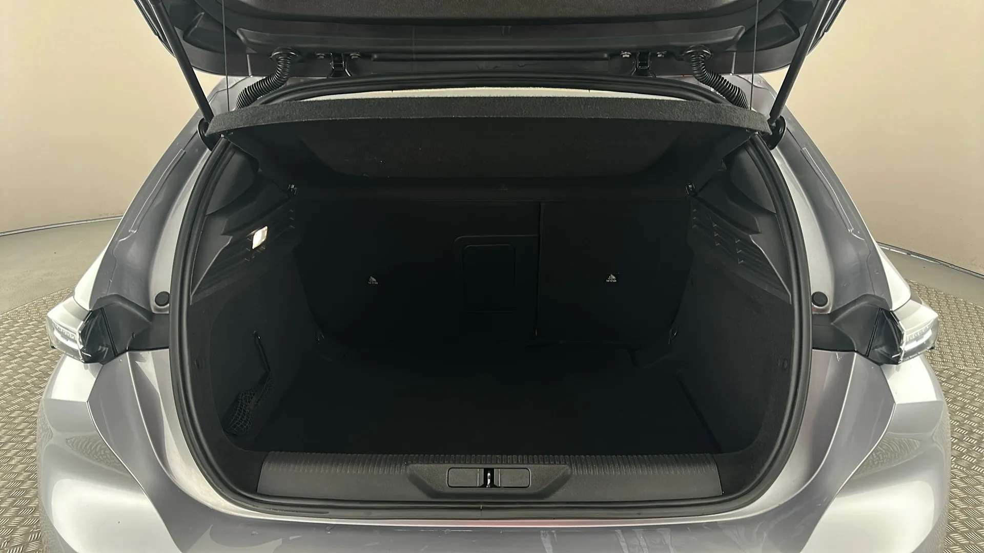 2023 PEUGEOT 308 2023 PEUGEOT 308