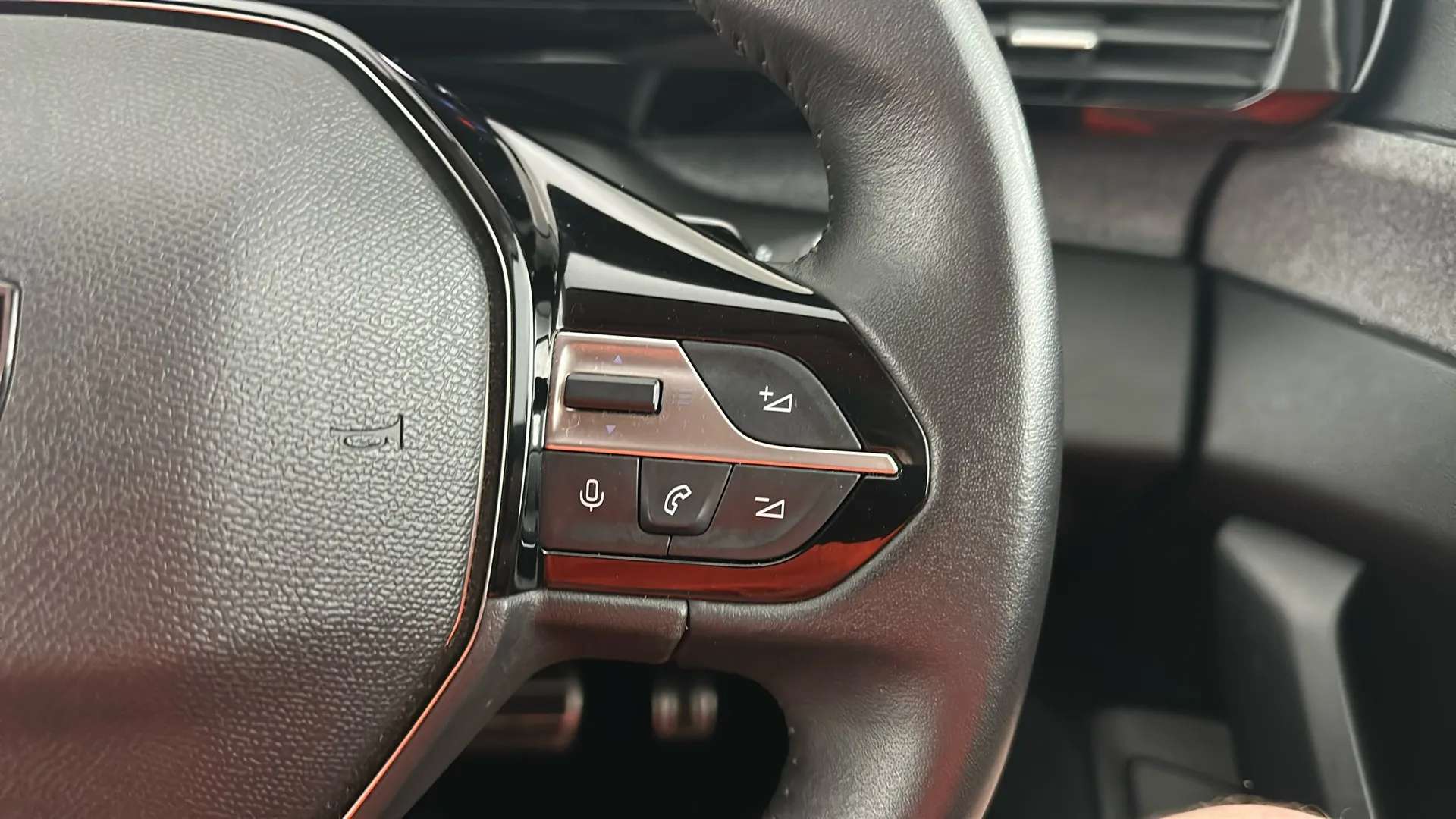 2023 PEUGEOT 308 2023 PEUGEOT 308