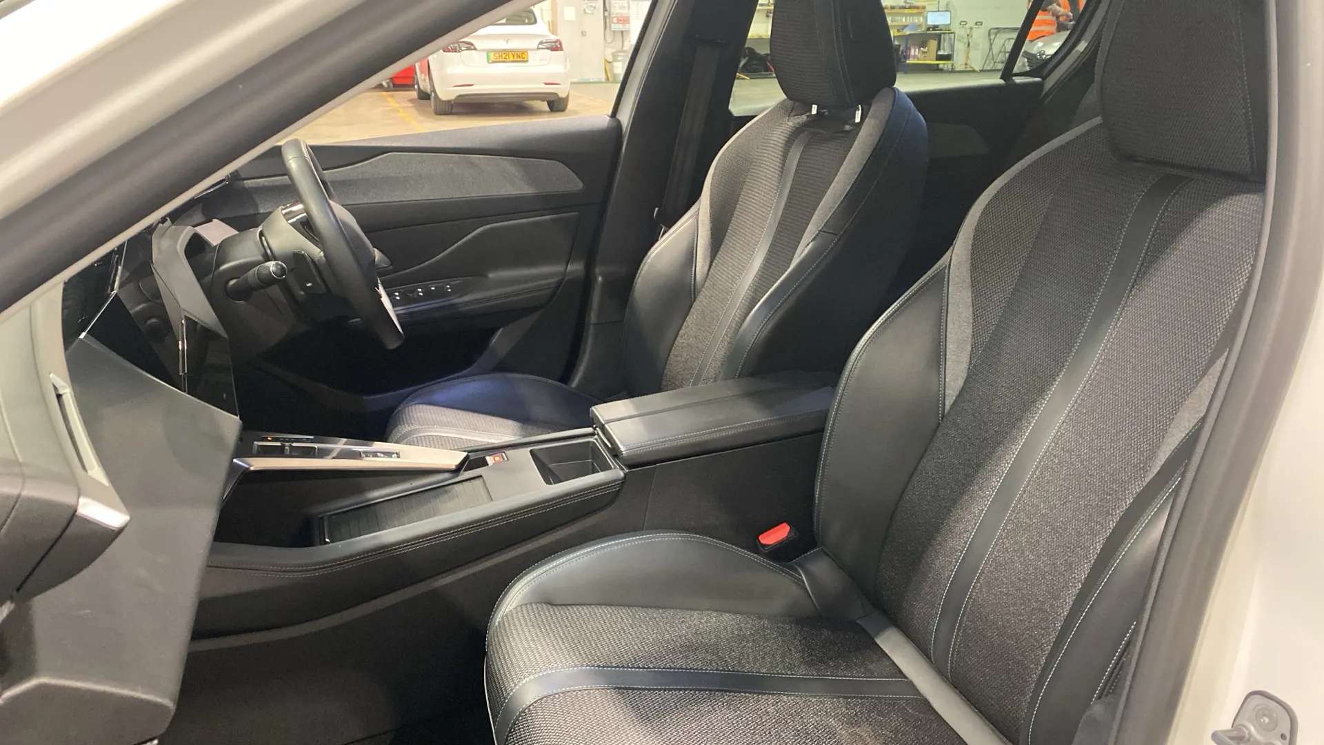 2023 PEUGEOT 308 2023 PEUGEOT 308