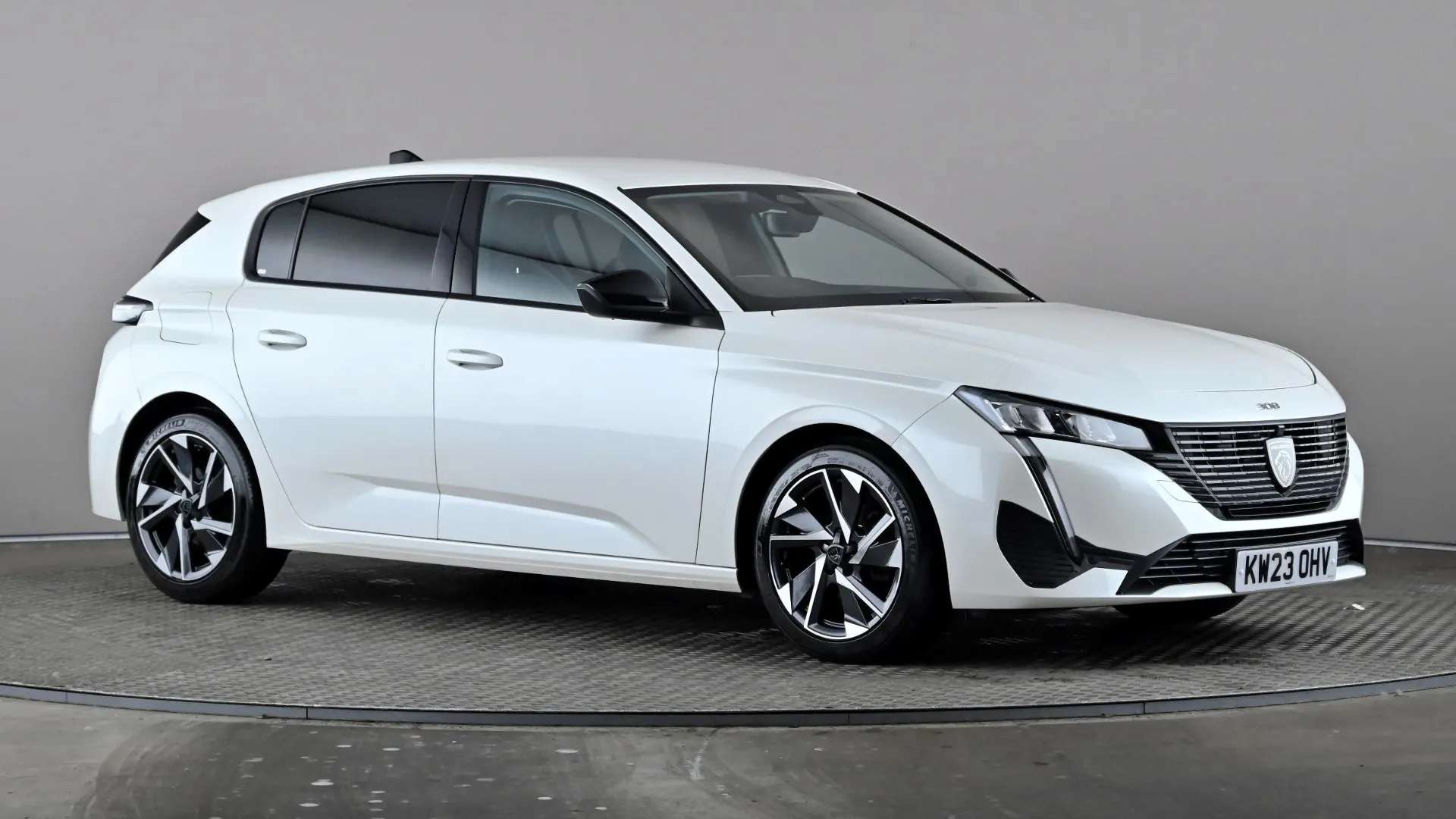 A 2023 PEUGEOT 308 1.2 PureTech Allure Premium EAT8 A 2023 PEUGEOT 308 1.2 PureTech Allure Premium EAT8