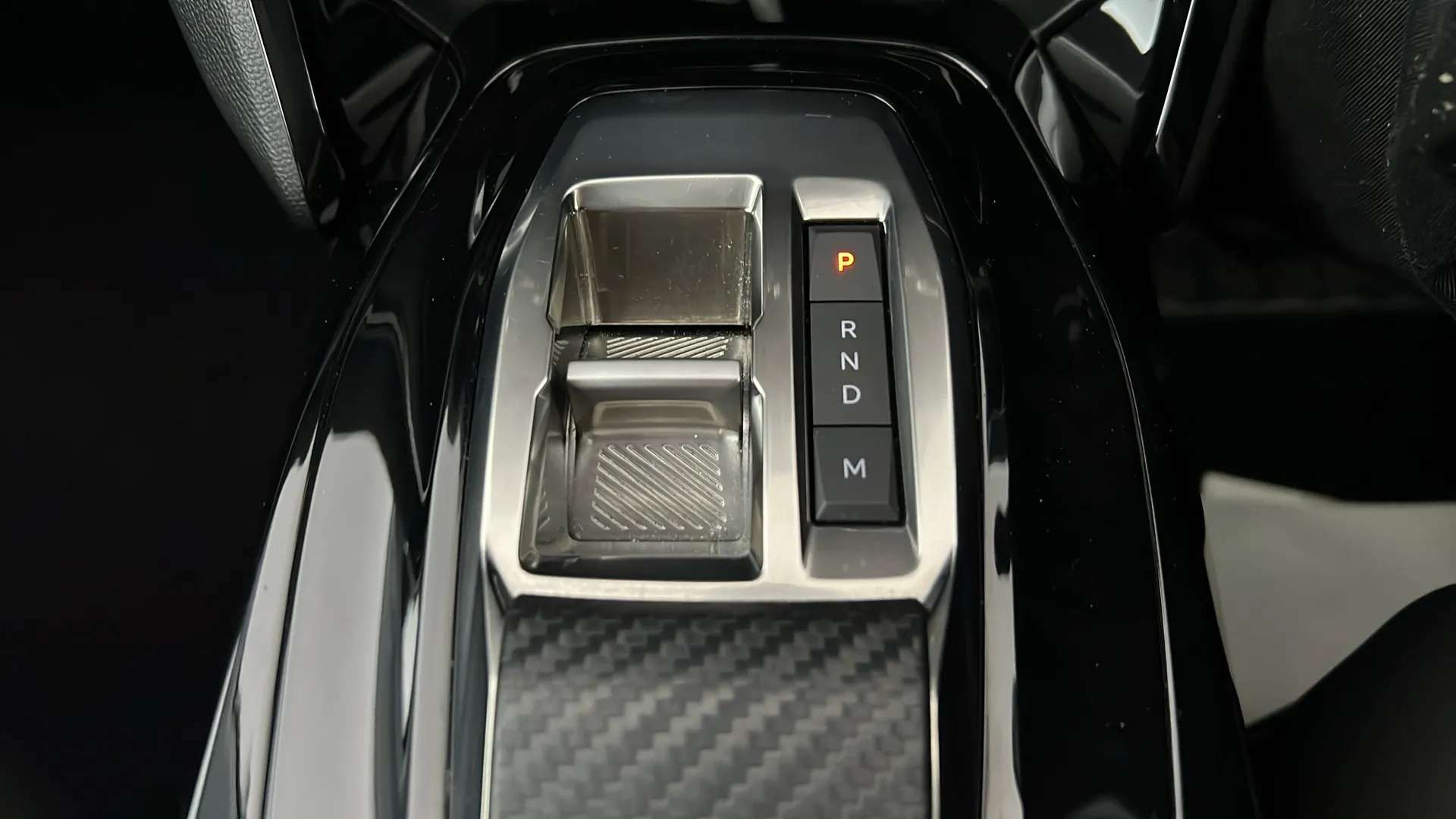 2023 PEUGEOT 208 2023 PEUGEOT 208