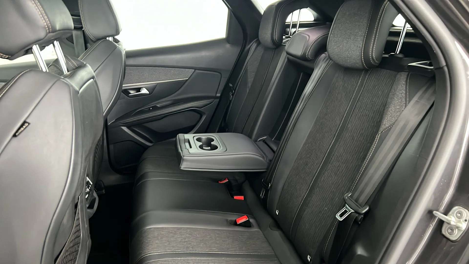 2019 PEUGEOT 3008 2019 PEUGEOT 3008