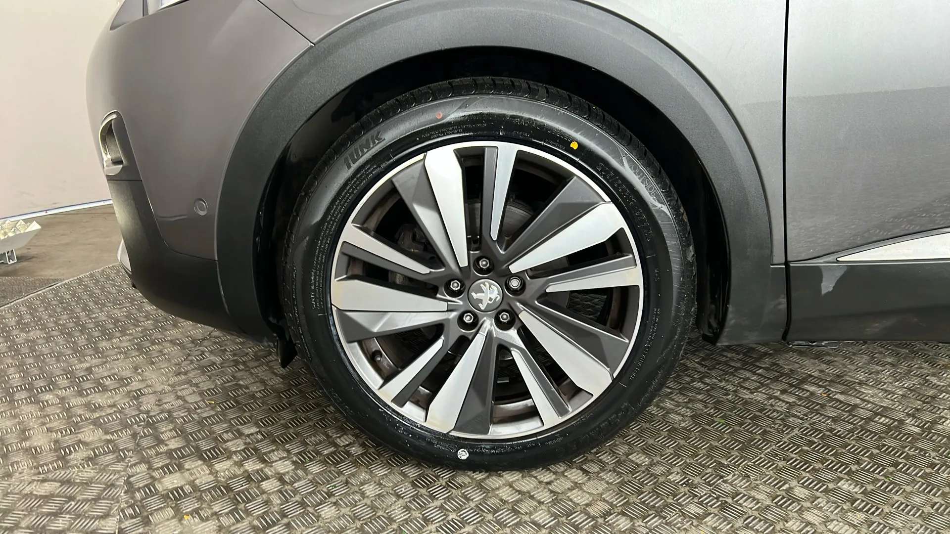 2019 PEUGEOT 3008 2019 PEUGEOT 3008