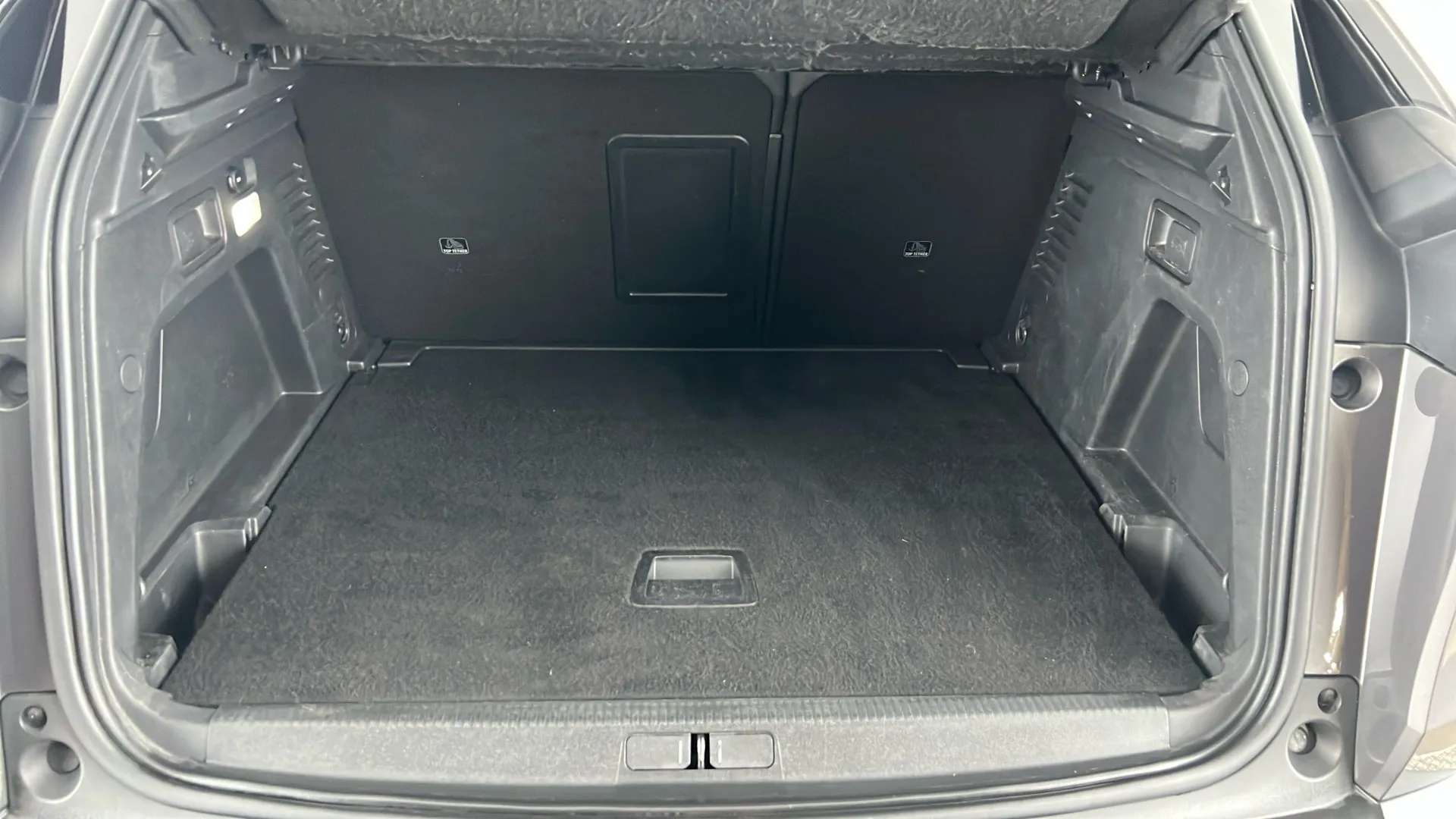 2019 PEUGEOT 3008 2019 PEUGEOT 3008