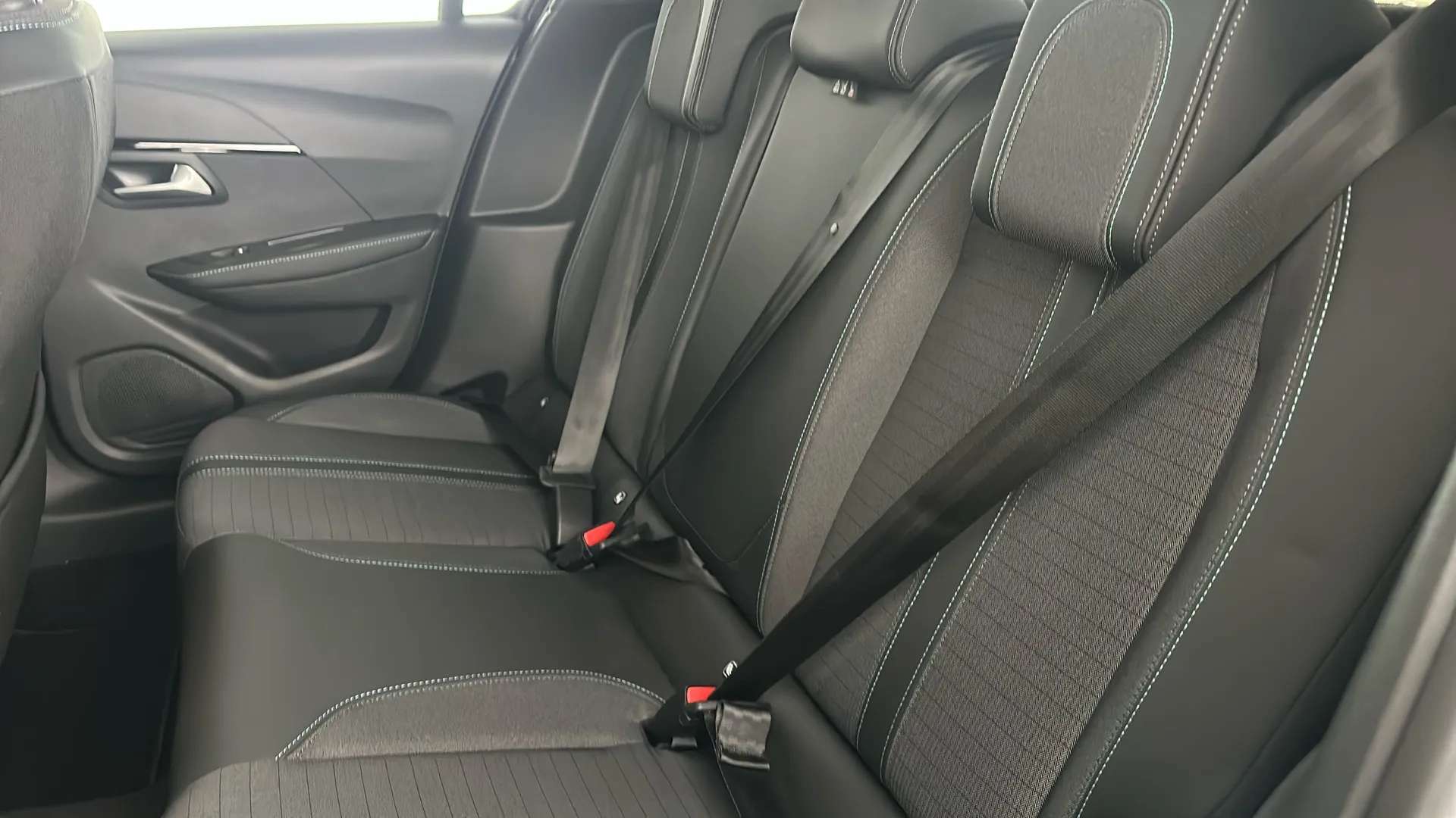 2022 PEUGEOT 208 2022 PEUGEOT 208