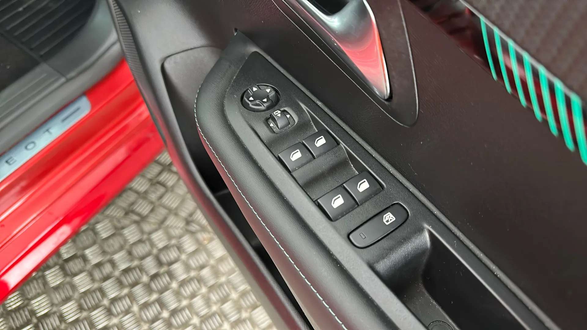 2024 PEUGEOT 208 2024 PEUGEOT 208