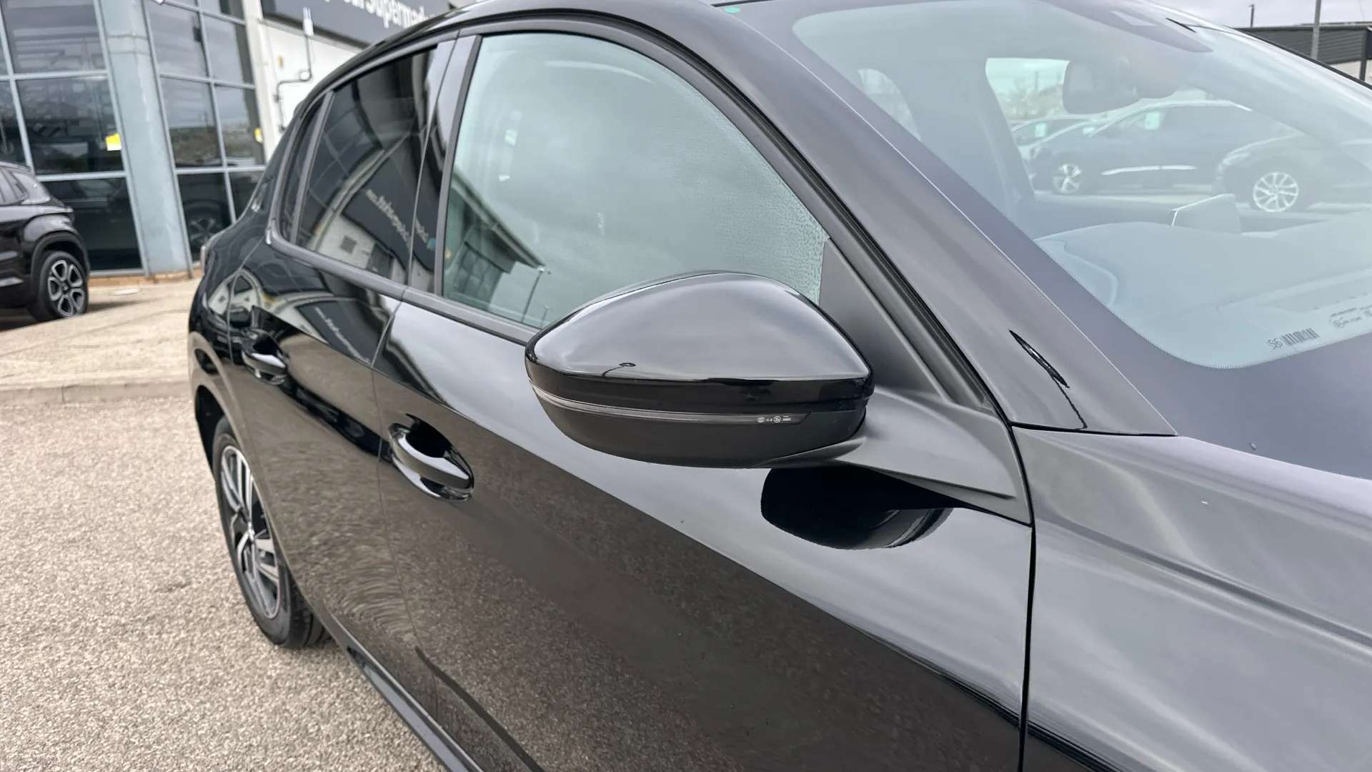 2024 PEUGEOT 208 2024 PEUGEOT 208