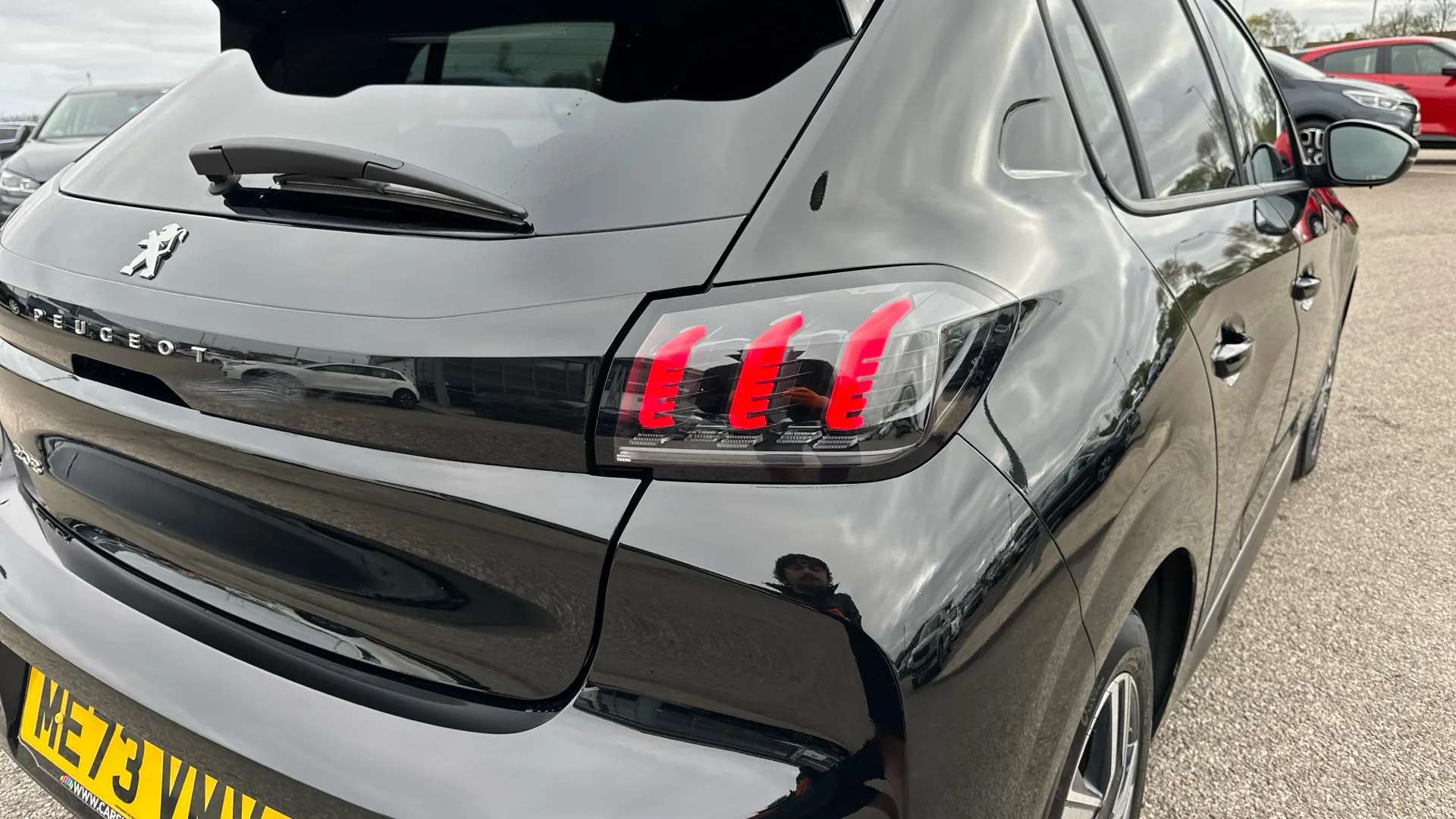 2024 PEUGEOT 208 2024 PEUGEOT 208