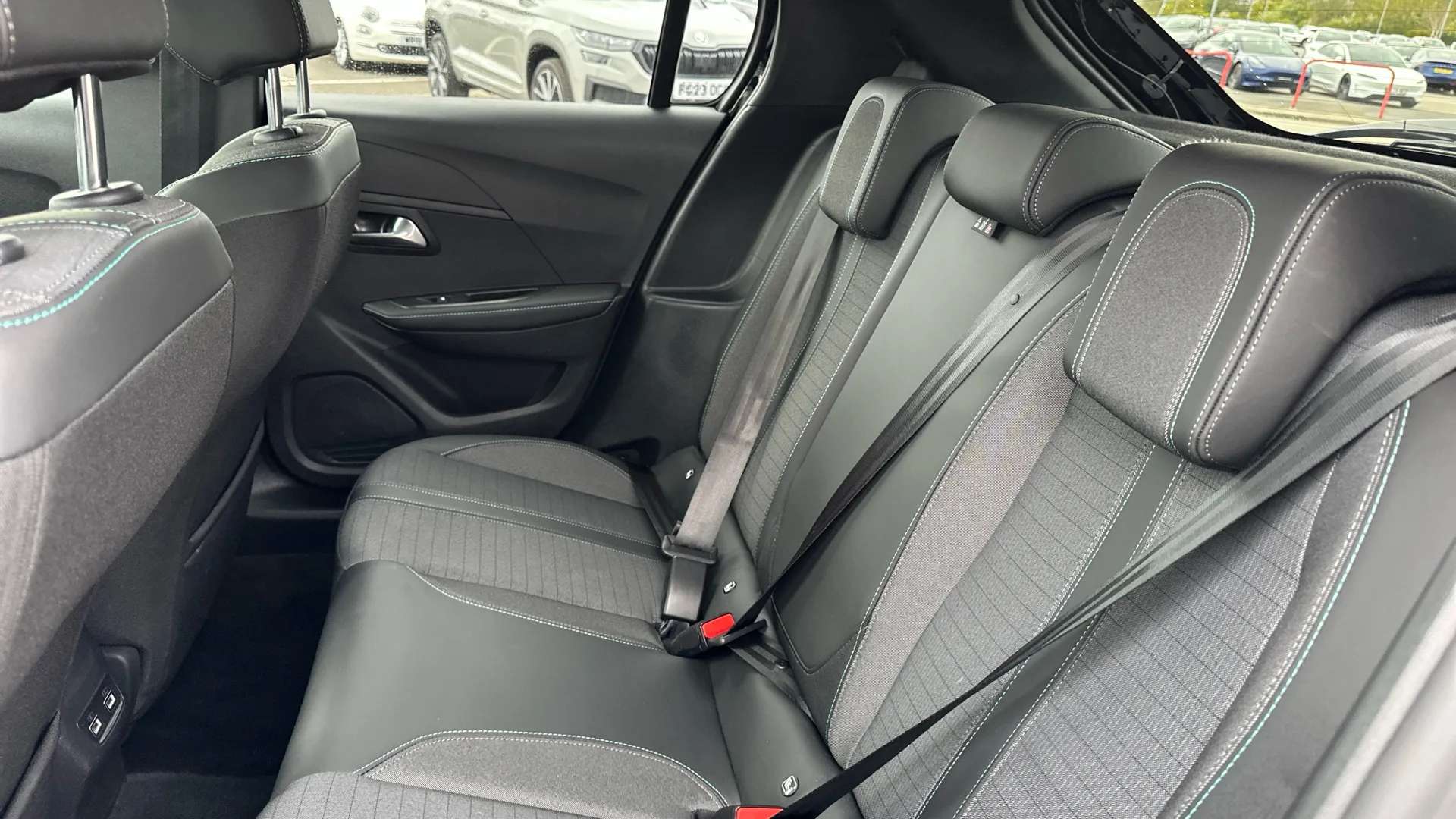 2024 PEUGEOT 208 2024 PEUGEOT 208