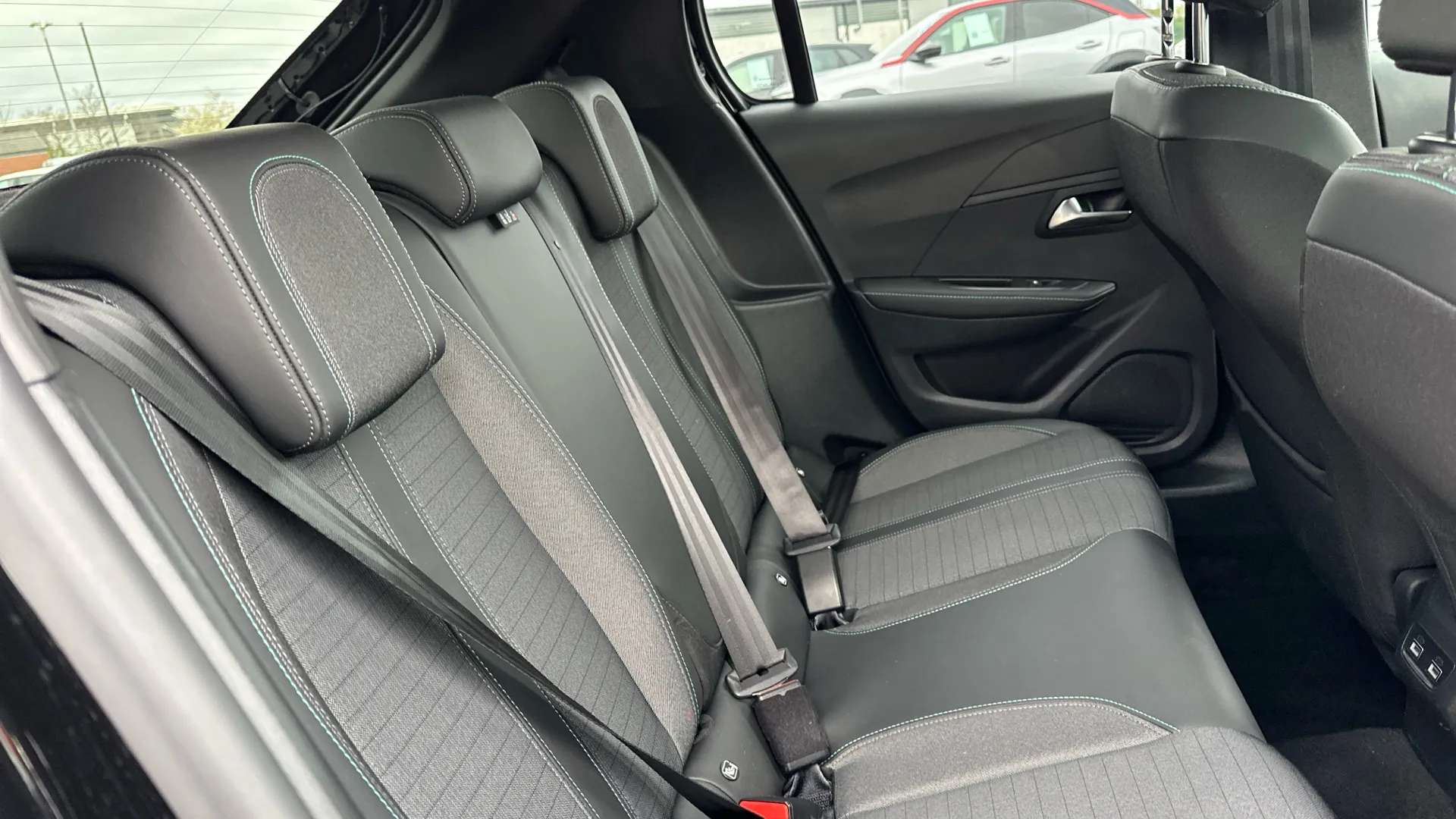 2024 PEUGEOT 208 2024 PEUGEOT 208