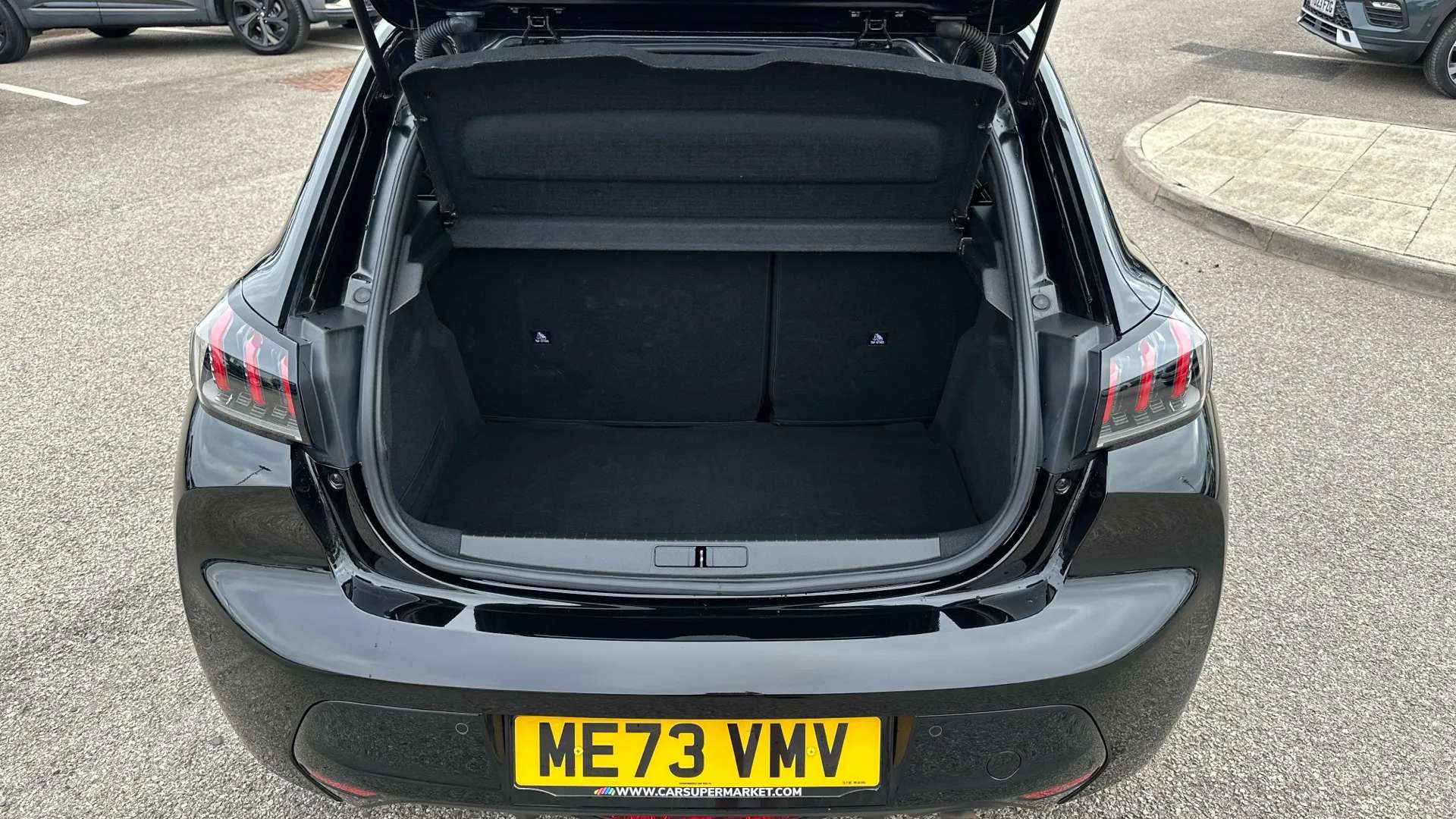 2024 PEUGEOT 208 2024 PEUGEOT 208