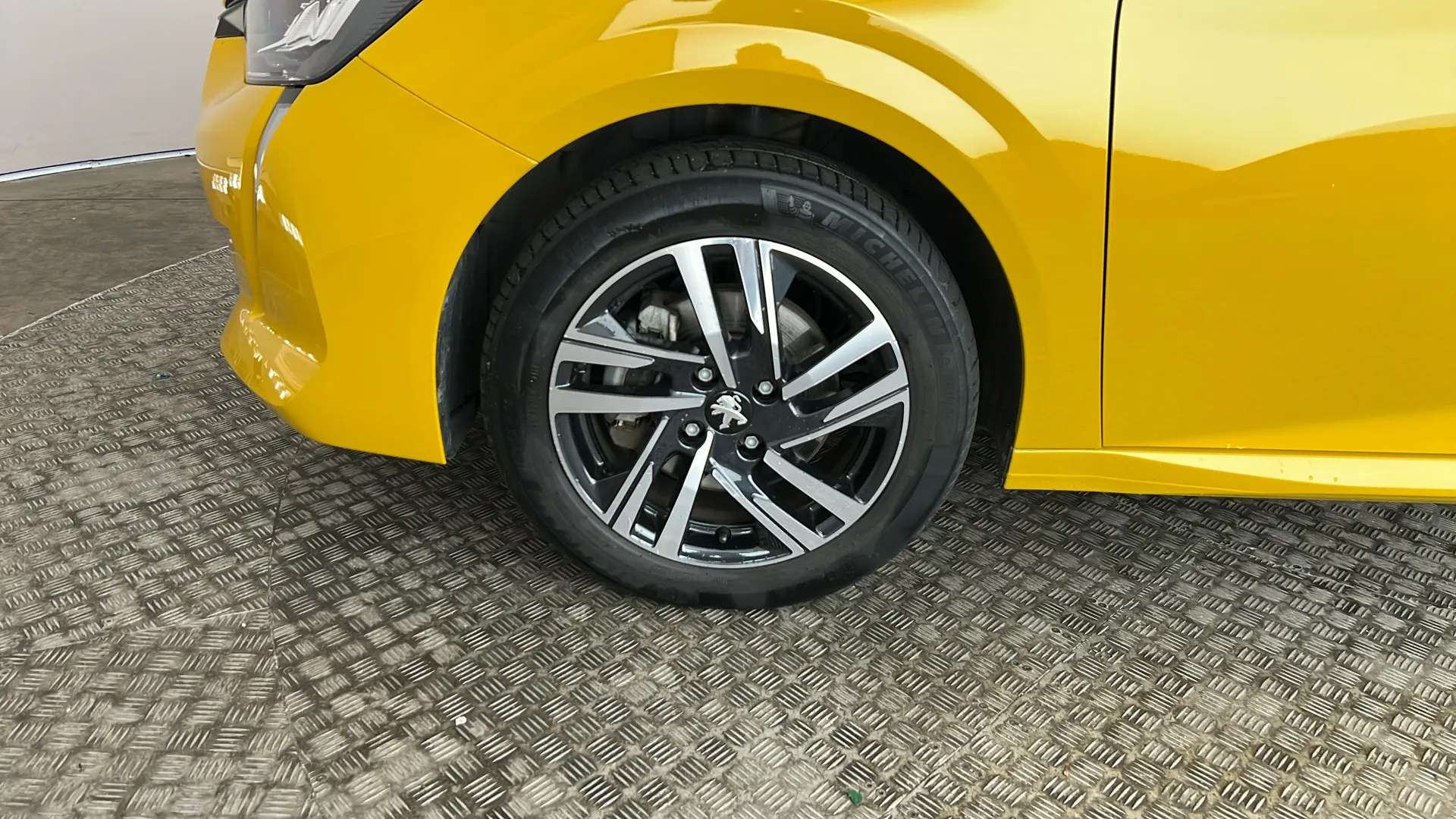 2023 PEUGEOT 208 2023 PEUGEOT 208