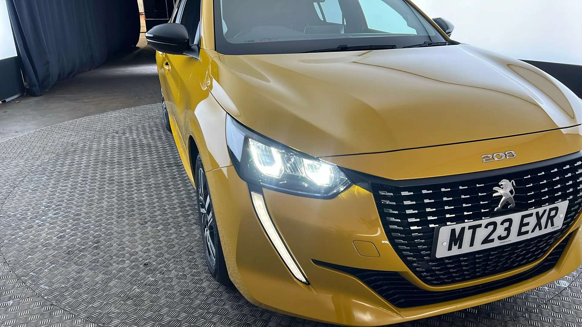 2023 PEUGEOT 208 2023 PEUGEOT 208