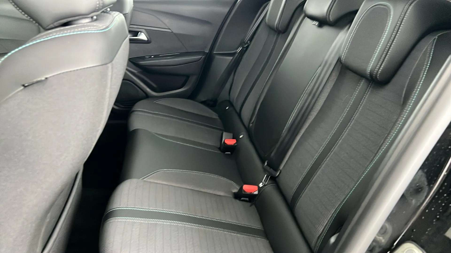 2023 PEUGEOT 208 2023 PEUGEOT 208