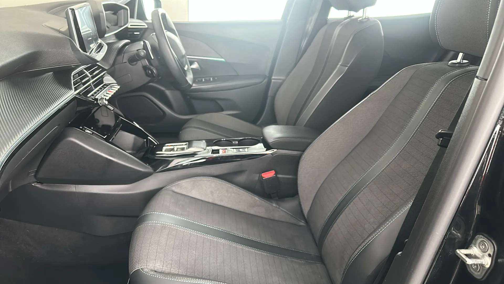 2022 PEUGEOT 2008 2022 PEUGEOT 2008