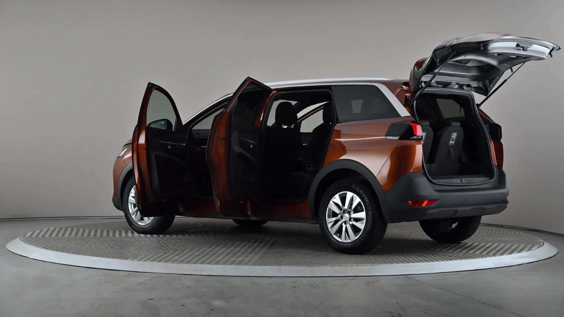 2023 PEUGEOT 5008 2023 PEUGEOT 5008