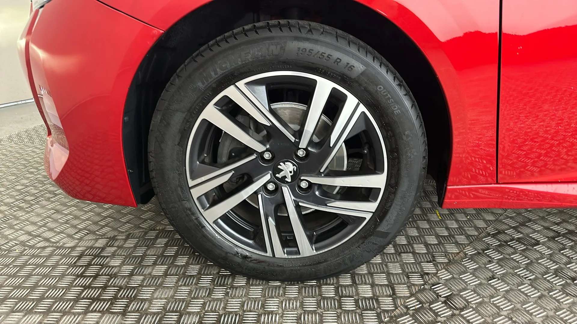 2023 PEUGEOT 208 2023 PEUGEOT 208
