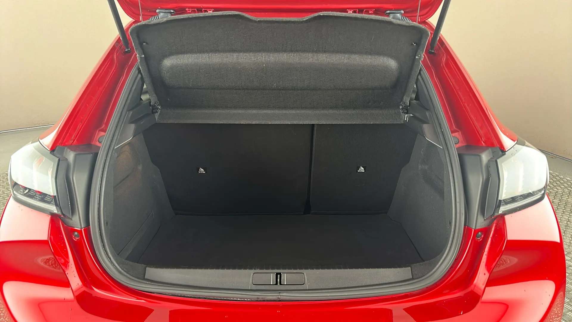 2023 PEUGEOT 208 2023 PEUGEOT 208