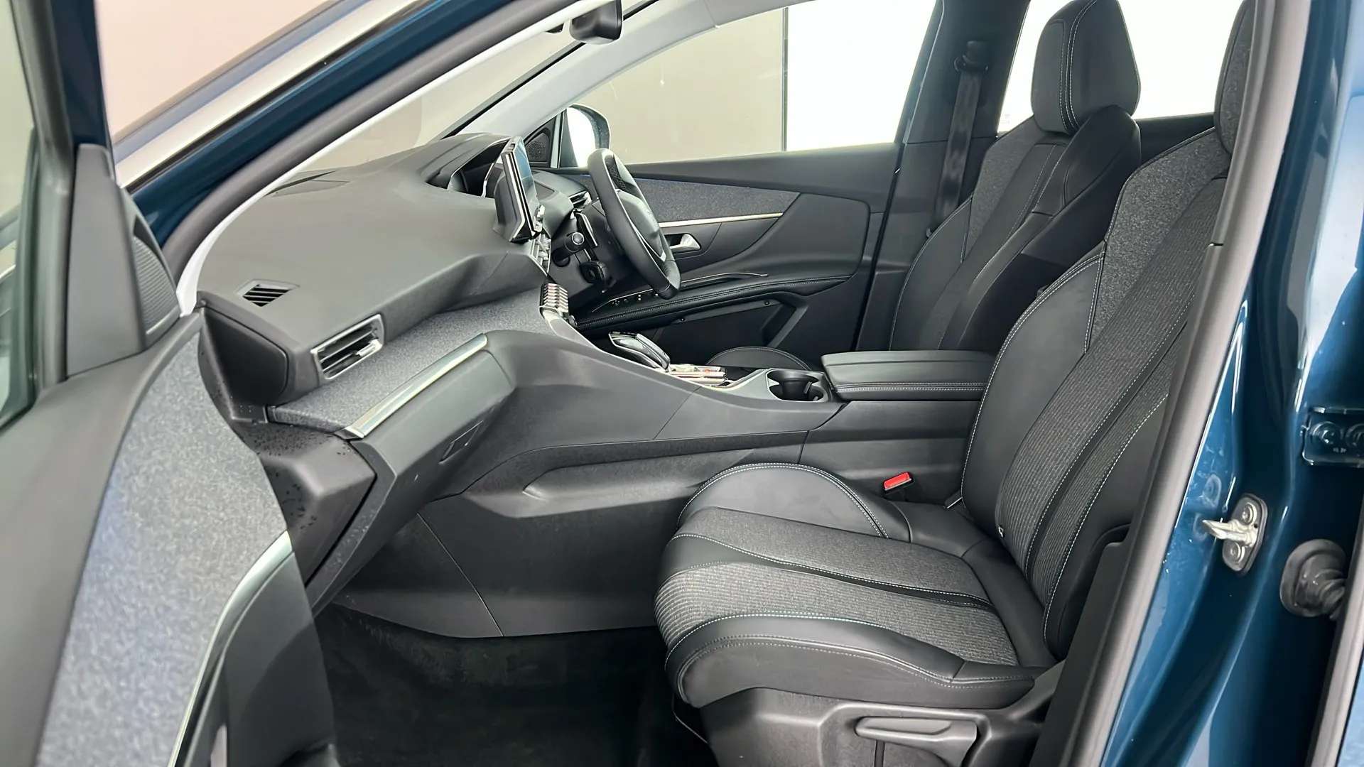 2022 PEUGEOT 3008 2022 PEUGEOT 3008