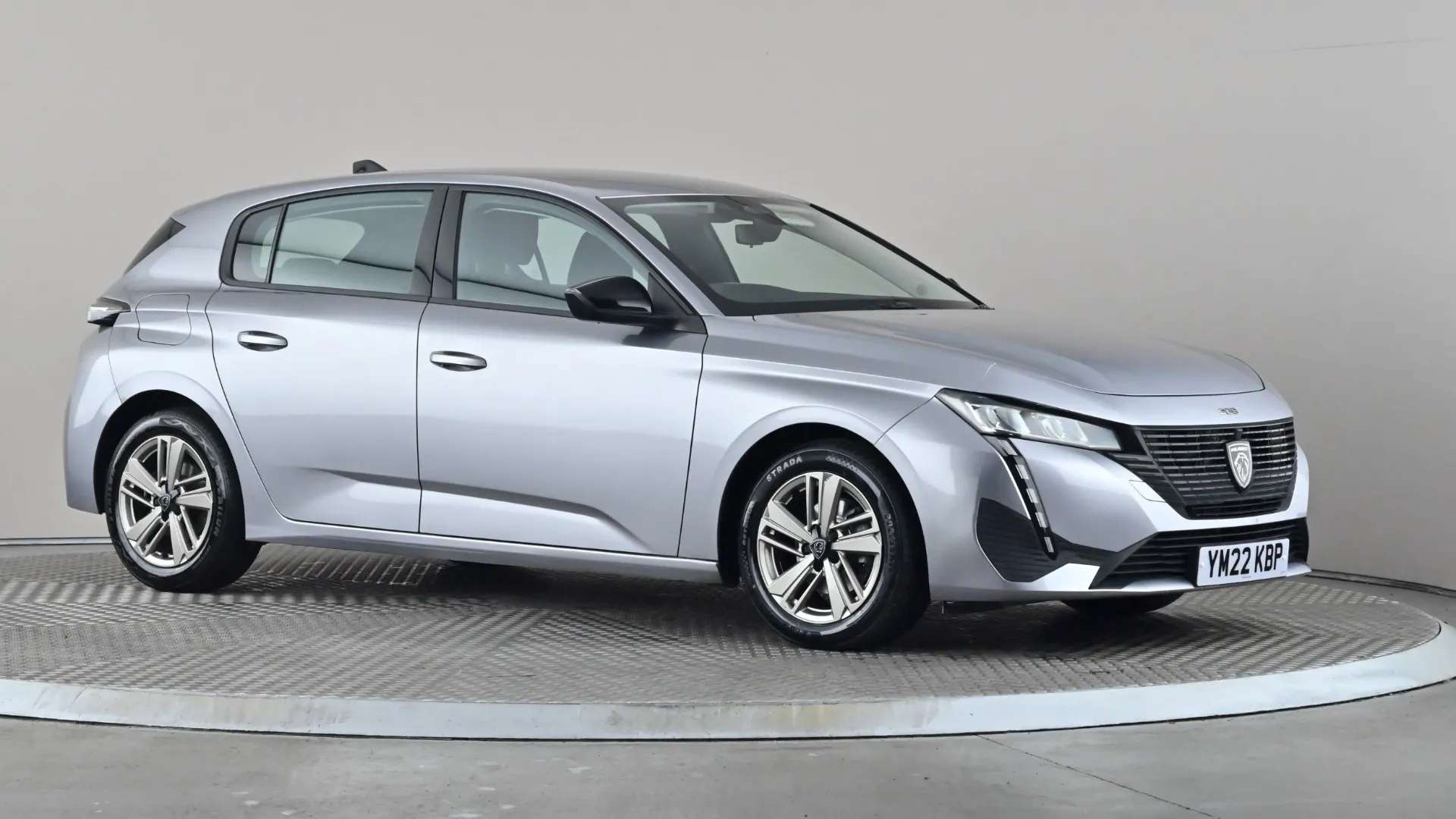 A 2022 PEUGEOT 308 1.2 PureTech Active Premium EAT8 A 2022 PEUGEOT 308 1.2 PureTech Active Premium EAT8
