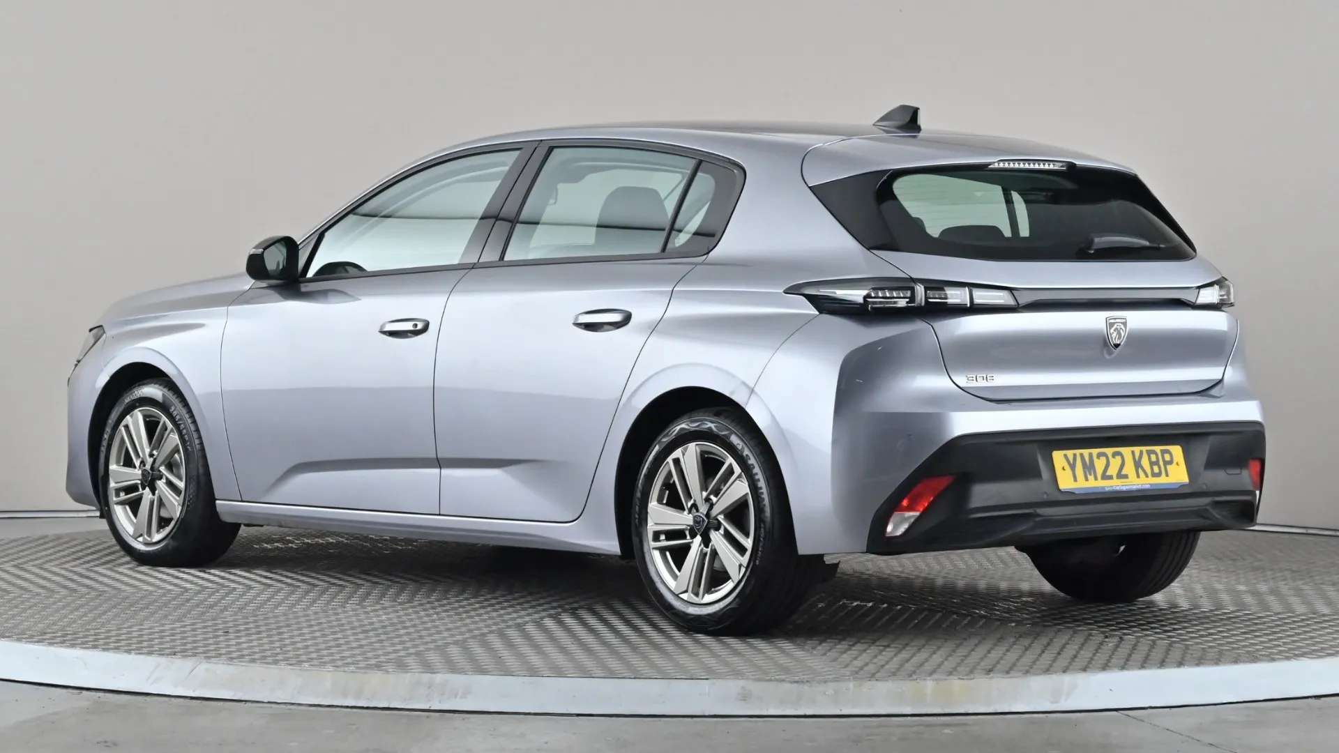 A 2022 PEUGEOT 308 1.2 PureTech Active Premium EAT8 A 2022 PEUGEOT 308 1.2 PureTech Active Premium EAT8