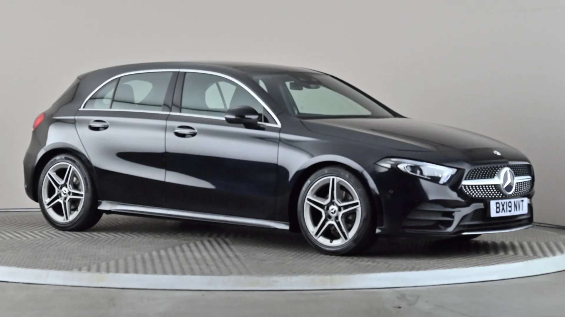 A 2019 MERCEDES-BENZ A CLASS A180 AMG Line Premium Plus A 2019 MERCEDES-BENZ A CLASS A180 AMG Line Premium Plus