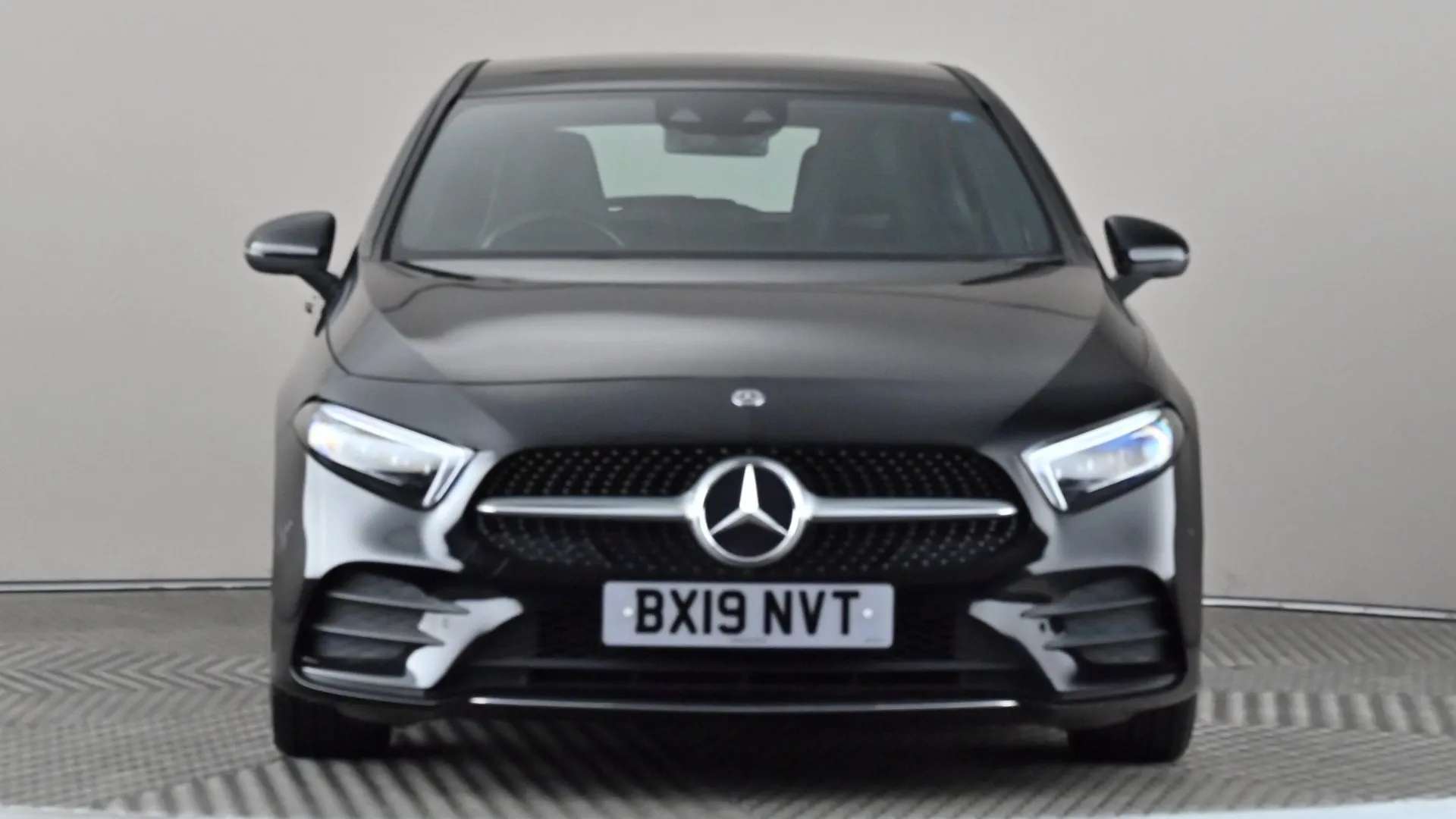 A 2019 MERCEDES-BENZ A CLASS A180 AMG Line Premium Plus A 2019 MERCEDES-BENZ A CLASS A180 AMG Line Premium Plus