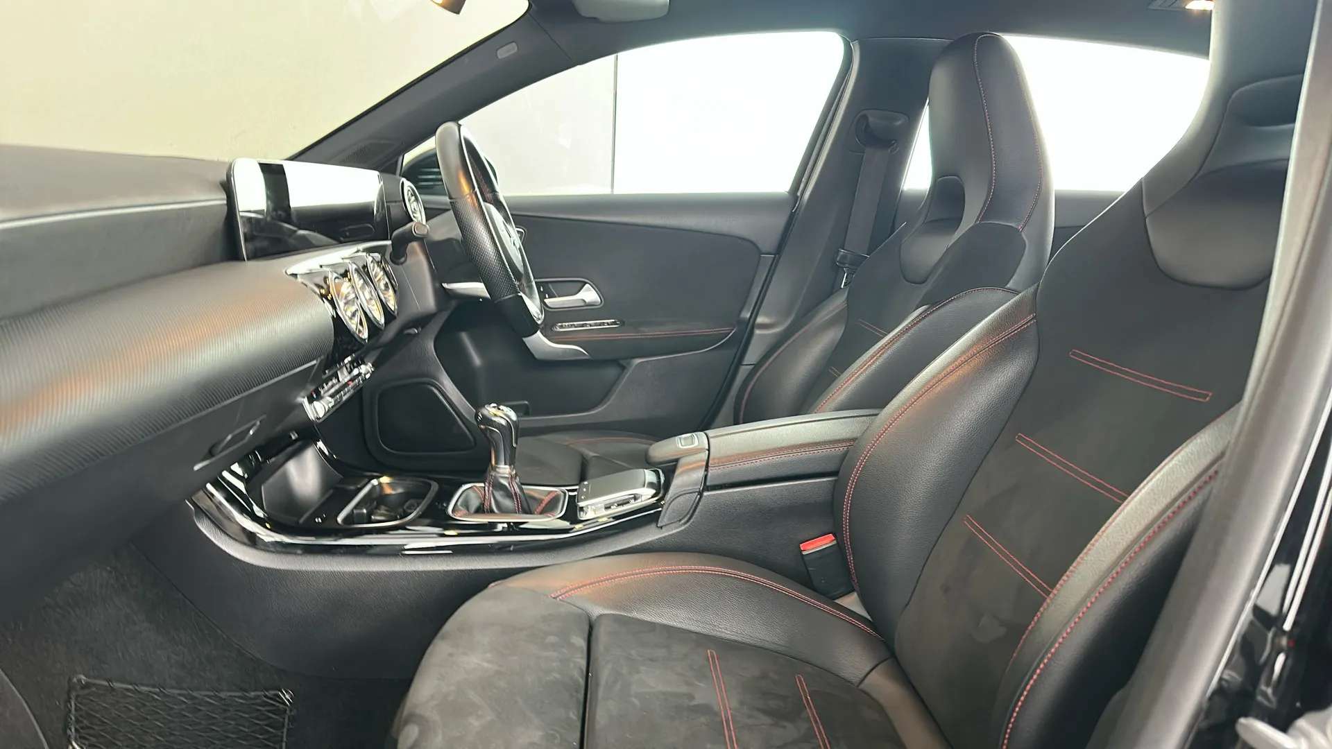 2019 MERCEDES-BENZ A CLASS 2019 MERCEDES-BENZ A CLASS