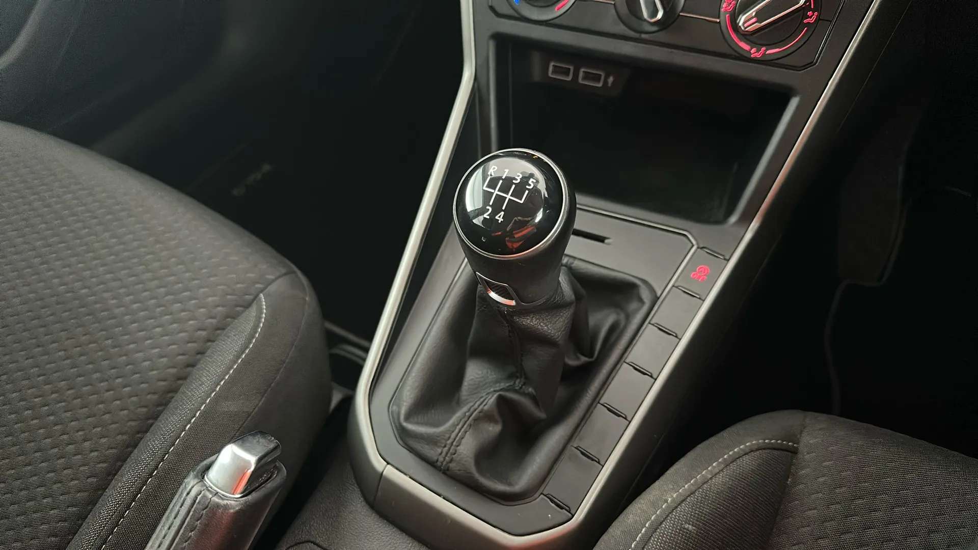2020 VOLKSWAGEN POLO 2020 VOLKSWAGEN POLO
