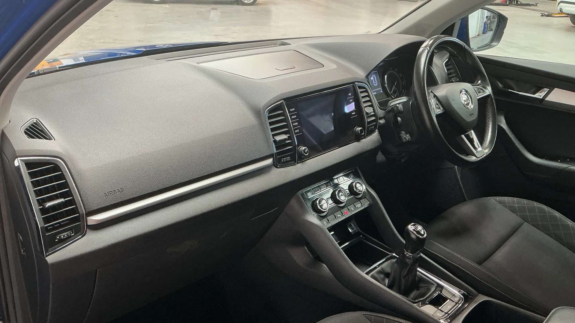 2020 SKODA KAROQ 2020 SKODA KAROQ