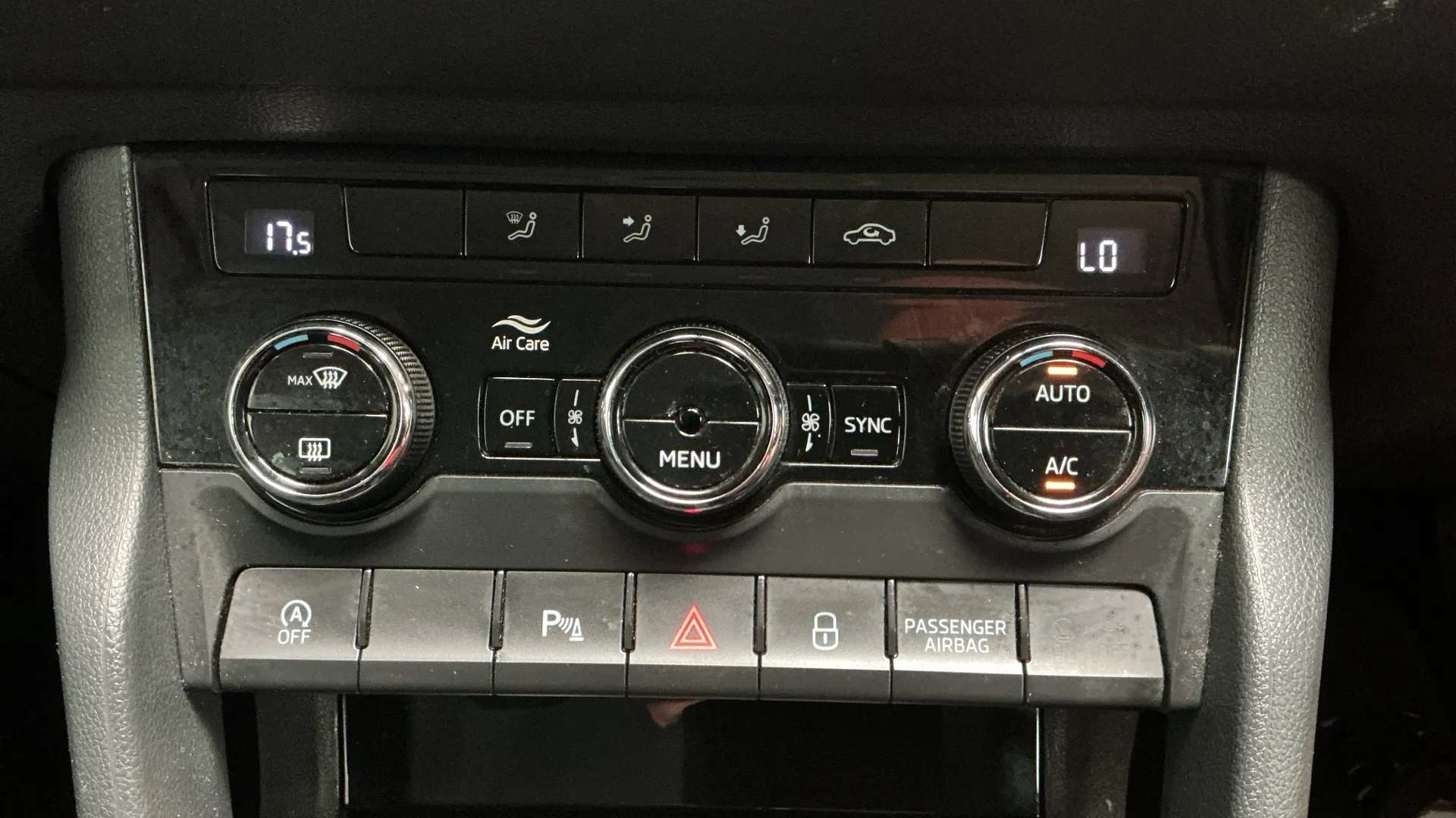 2020 SKODA KAROQ 2020 SKODA KAROQ