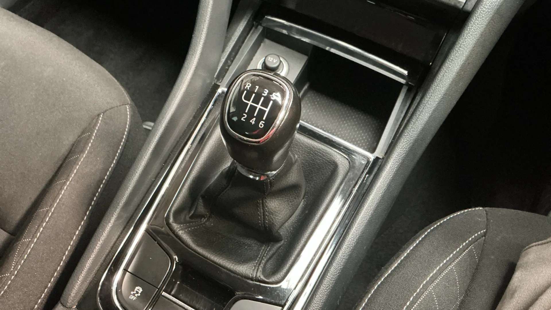 2020 SKODA KAROQ 2020 SKODA KAROQ