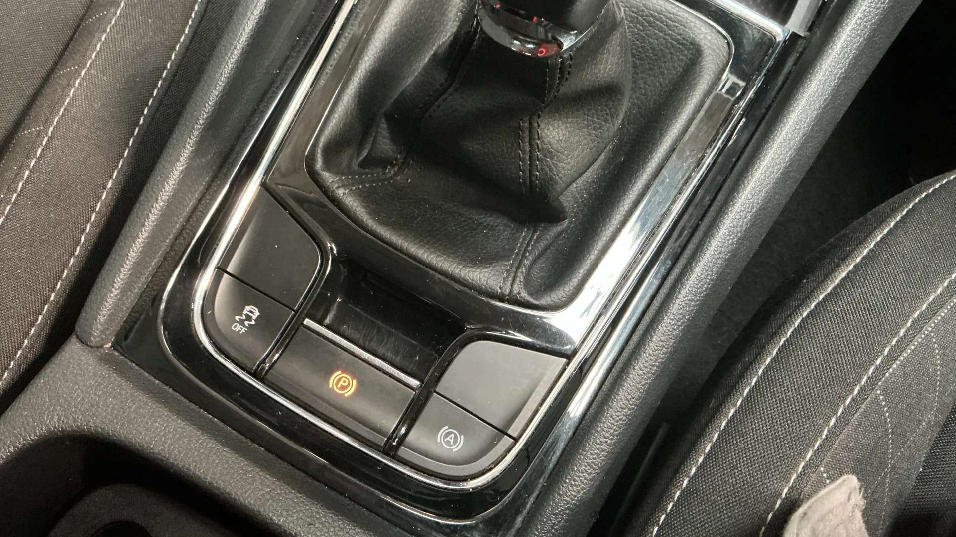 2020 SKODA KAROQ 2020 SKODA KAROQ