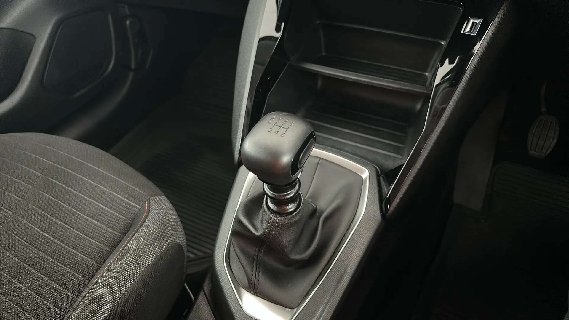 2020 PEUGEOT 208 2020 PEUGEOT 208