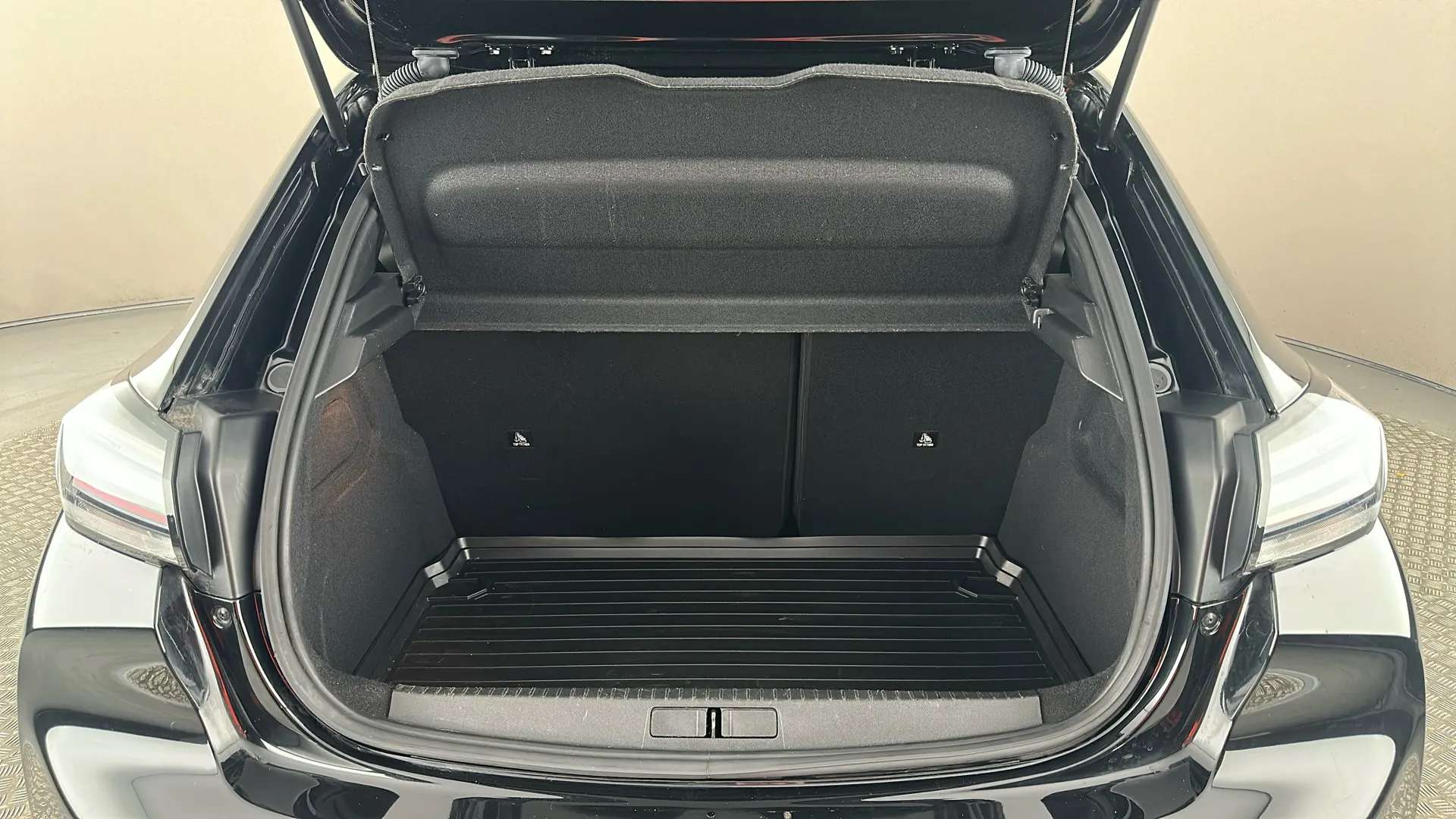2025 PEUGEOT 208 2025 PEUGEOT 208