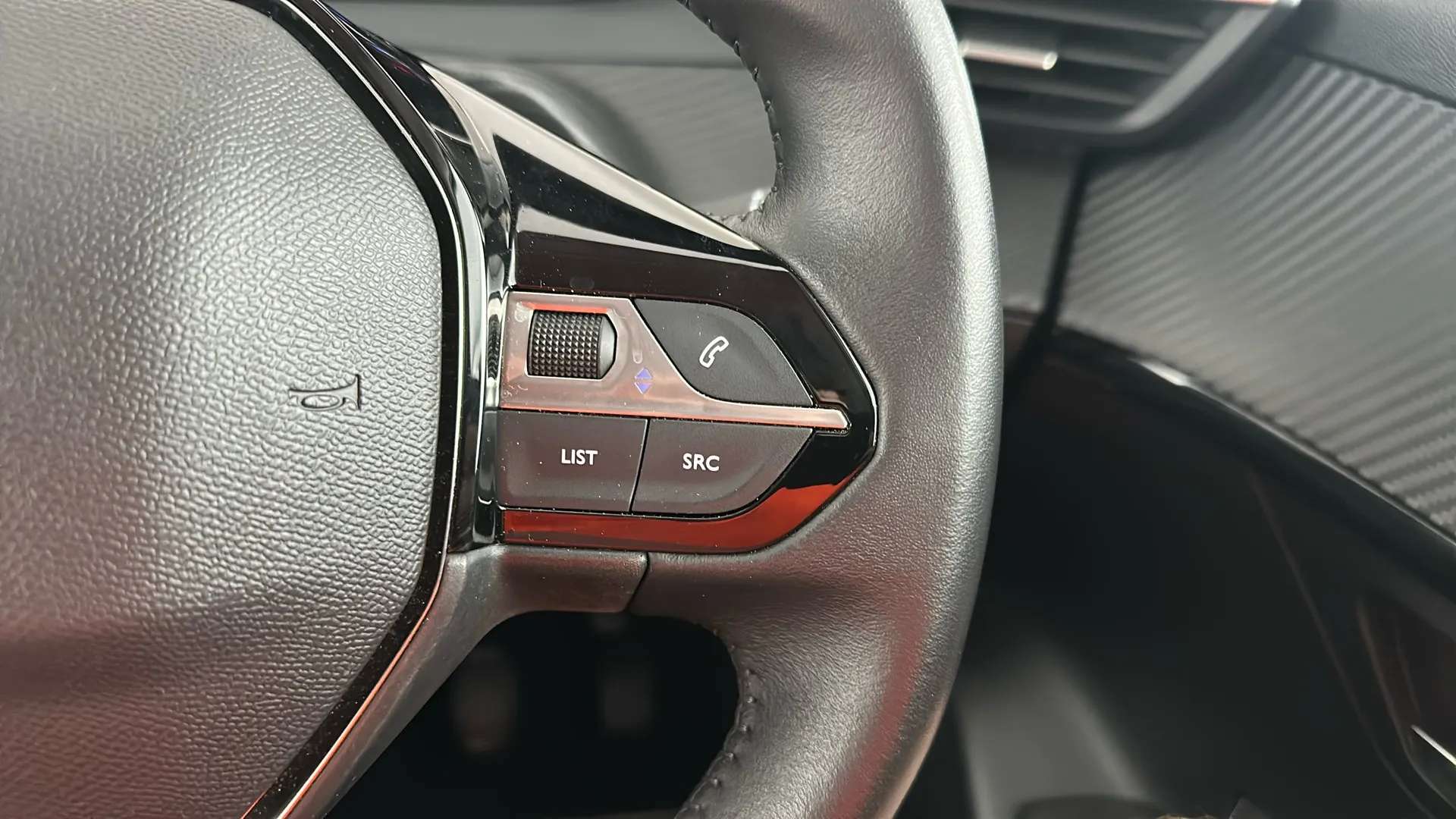 2025 PEUGEOT 208 2025 PEUGEOT 208